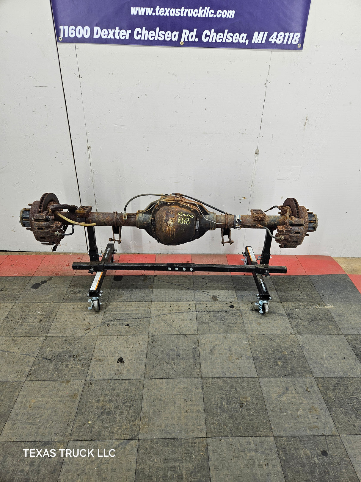 2002-2004 Ford Super Duty F250 F350 SRW Rear Axle 3.73 Gear Ratio