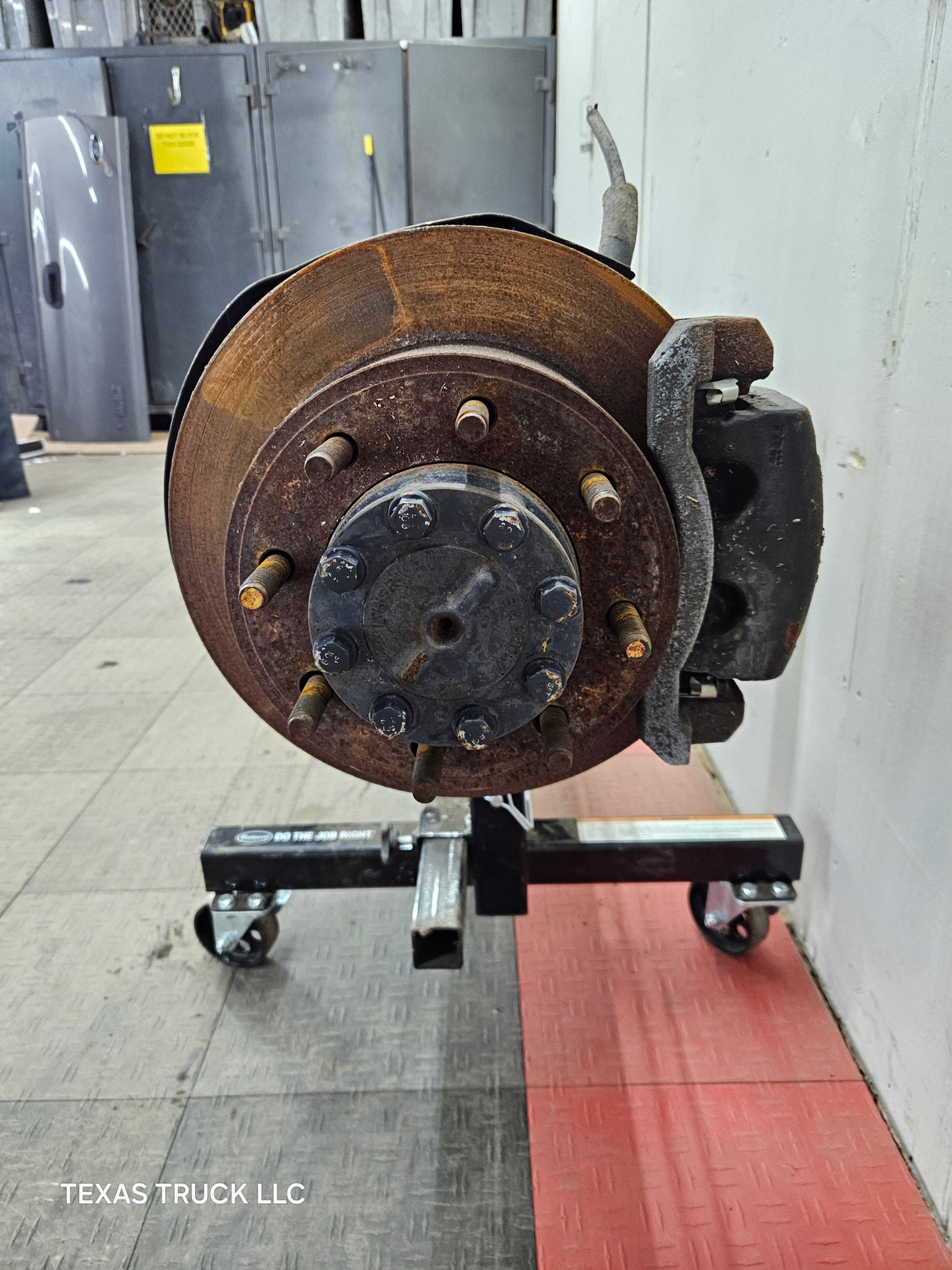 2005-2010 Ford Super Duty F250 F350 SRW Rear Axle 3.73 Gear Ratio 179k Miles