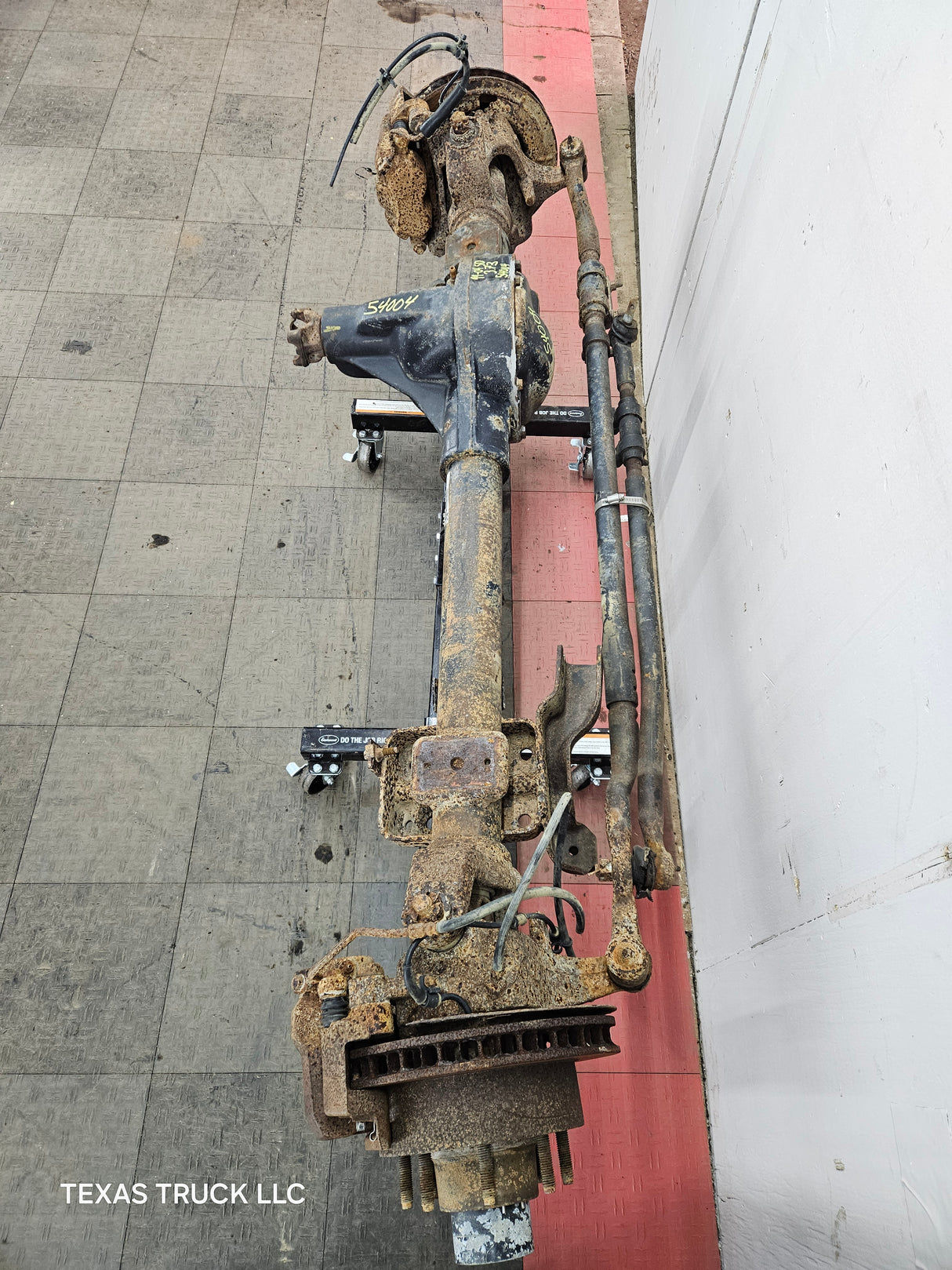 1999-2004 Ford Super Duty F250 F350 SRW Front Axle 3.73 Gear Ratio