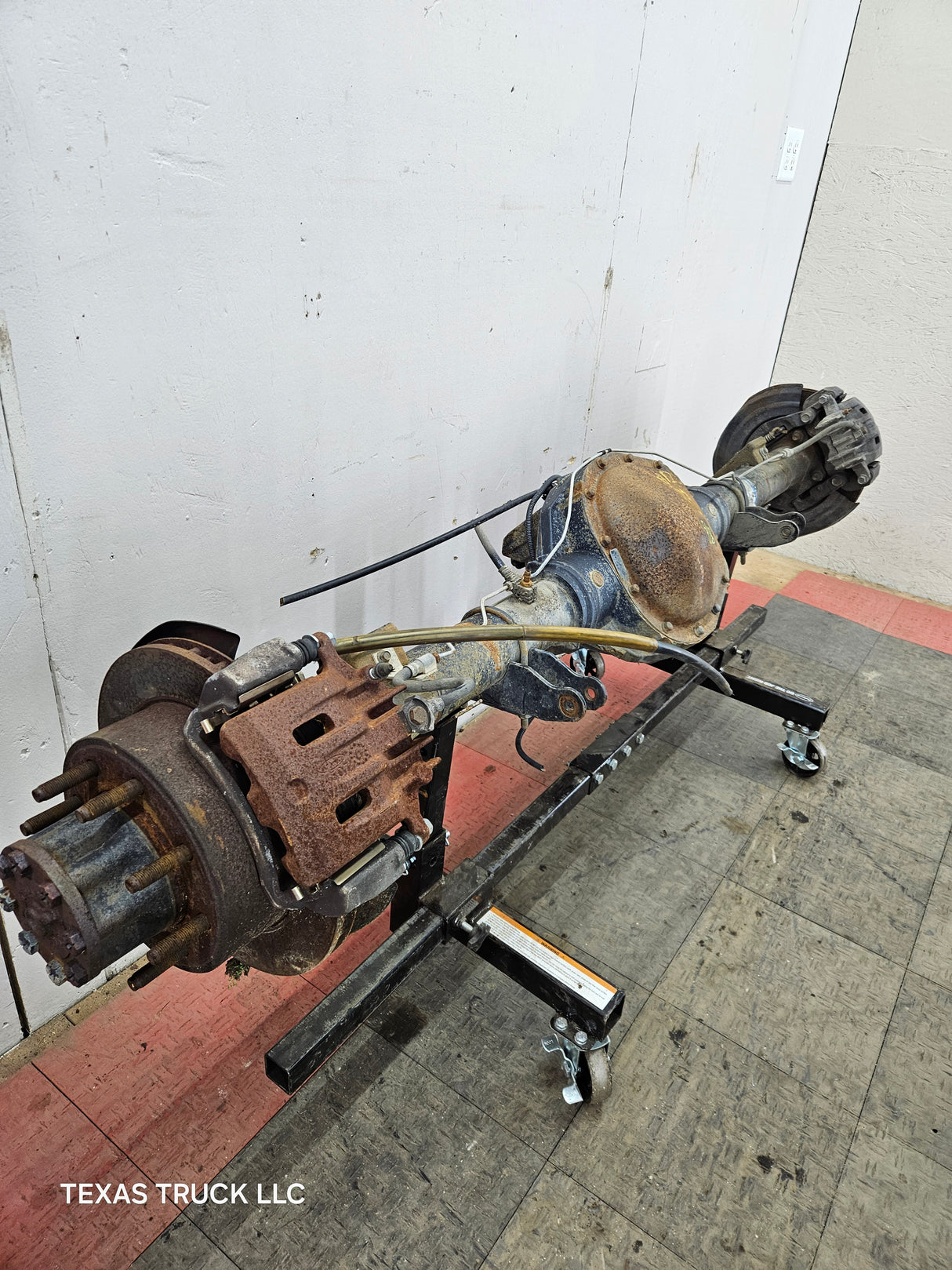 2002-2004 Ford Super Duty F250 F350 SRW Rear Axle 3.73 Gear Ratio