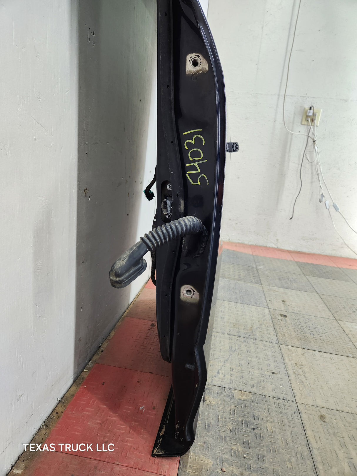 2015-2022 Ford F150 / Super Duty Driver Rear Door LH F250 F350 F450 F550