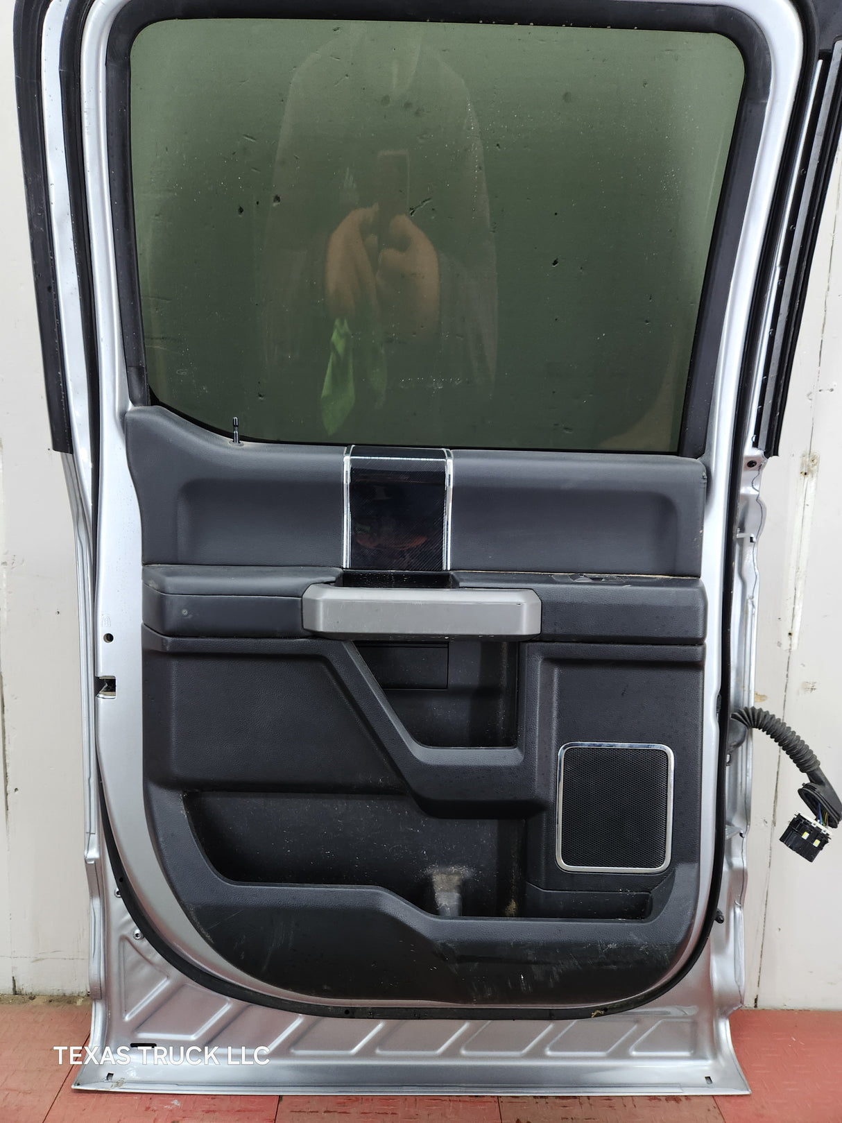 2015-2022 Ford F150 / Super Duty Driver Rear Door LH F250 F350 F450 F550
