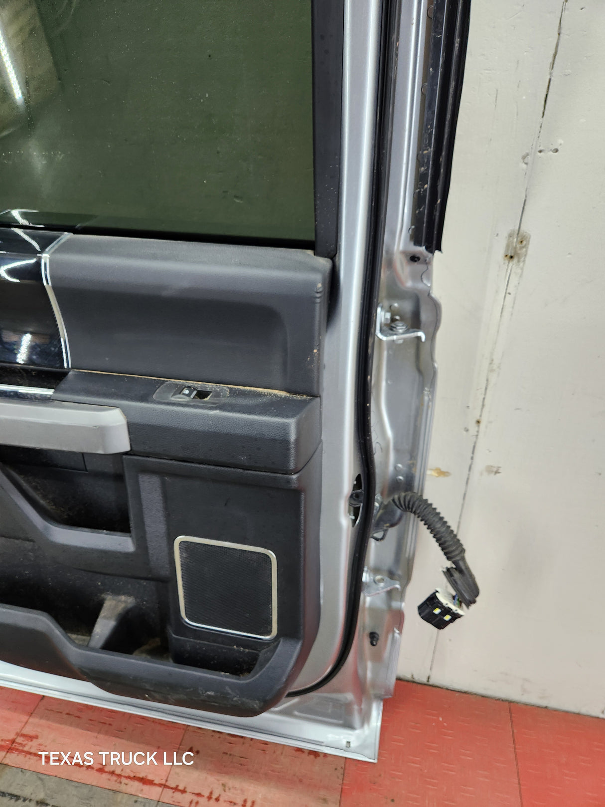 2015-2022 Ford F150 / Super Duty Driver Rear Door LH F250 F350 F450 F550