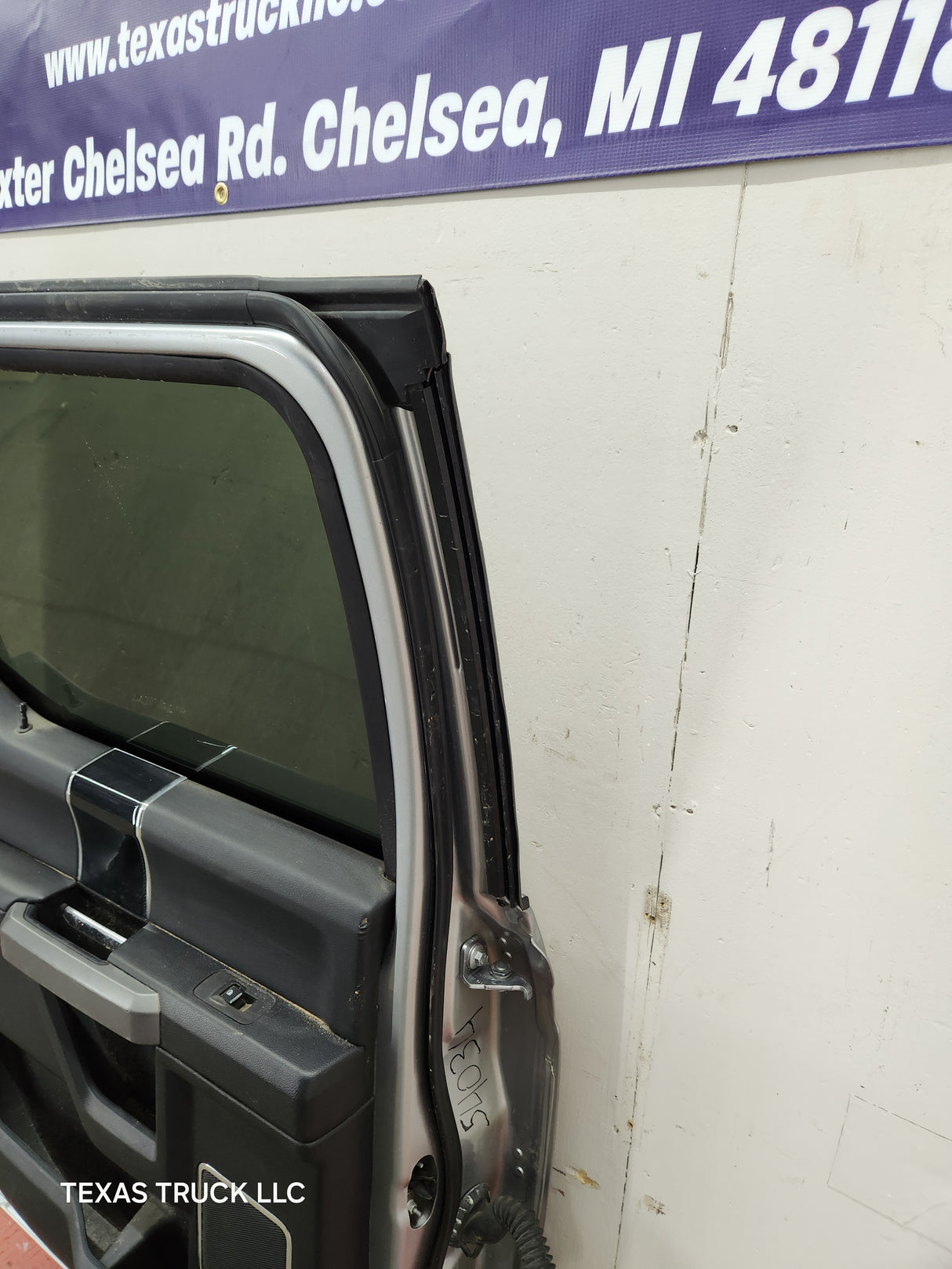 2015-2022 Ford F150 / Super Duty Driver Rear Door LH F250 F350 F450 F550