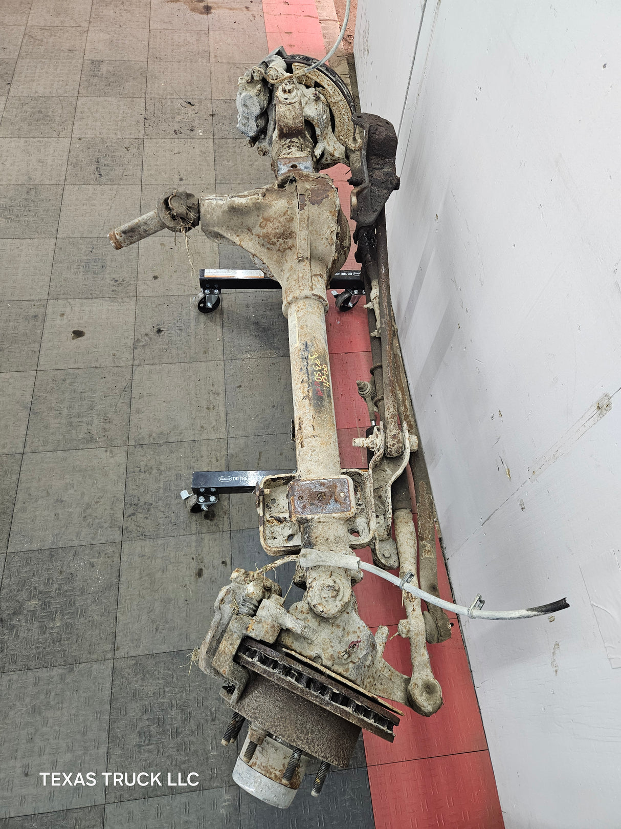 1999-2004 Ford Super Duty F250 F350 SRW Front Axle 3.73 Gear Ratio