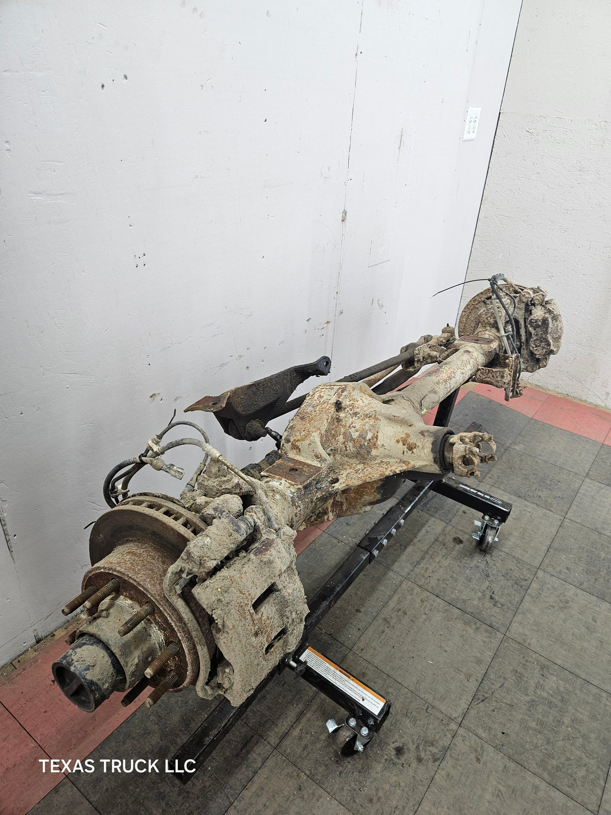 1999-2004 Ford Super Duty F250 F350 SRW Front Axle 3.73 Gear Ratio