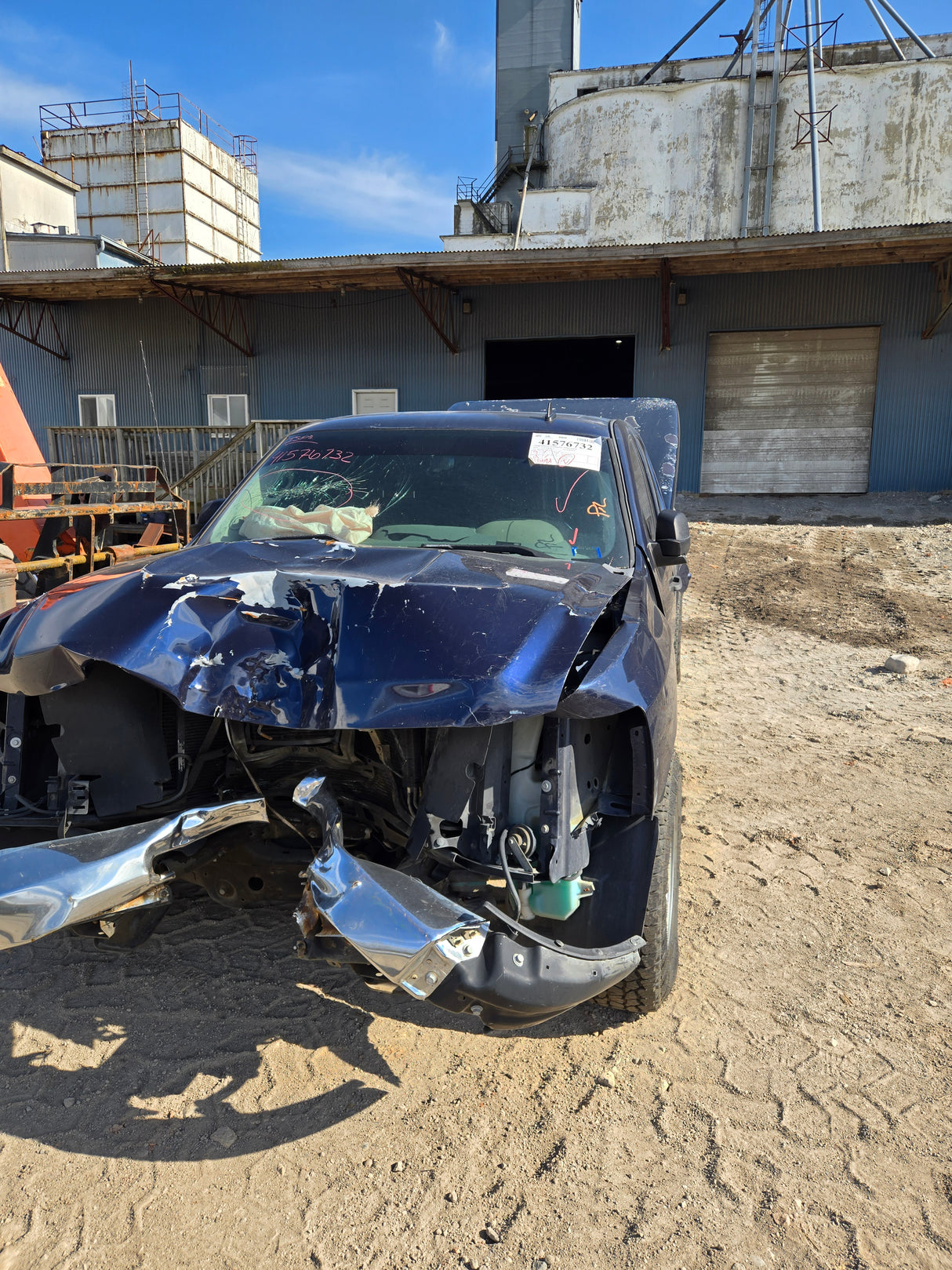 2010 Chevrolet Silverado Extended Cab Short Bed 1500 - FULL PART OUT