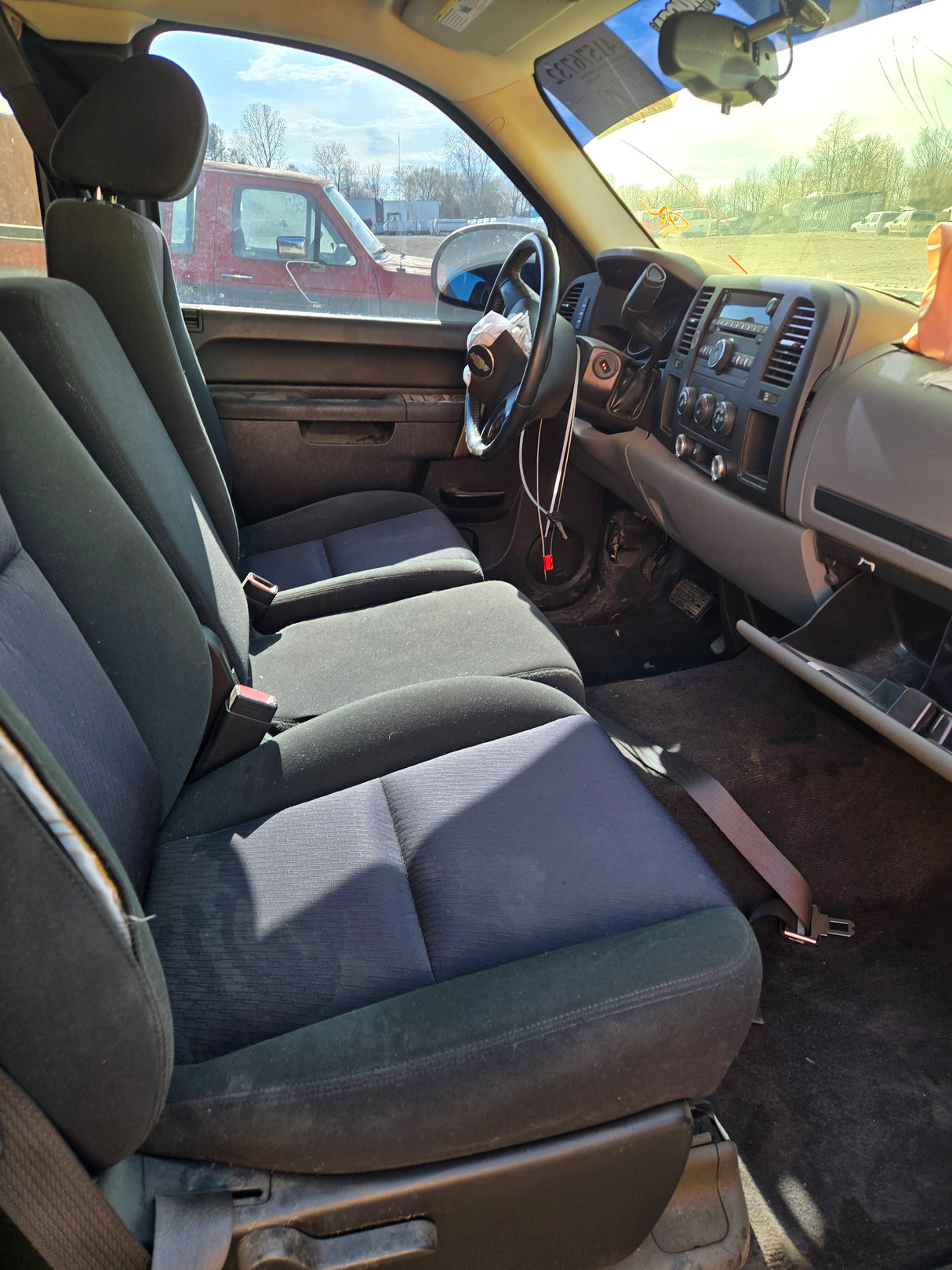 2010 Chevrolet Silverado Extended Cab Short Bed 1500 - FULL PART OUT