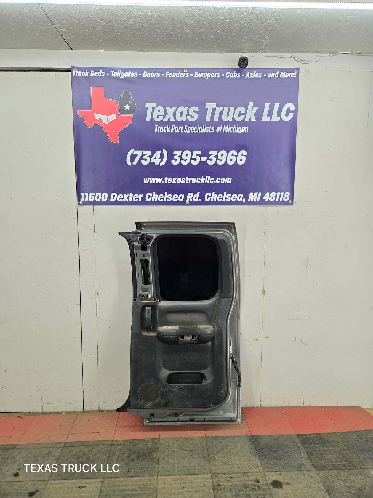 2007-2013 Chevrolet Silverado / GMC Sierra 1500 2500 3500 HD Extended Cab RH Rear Passenger Side Door