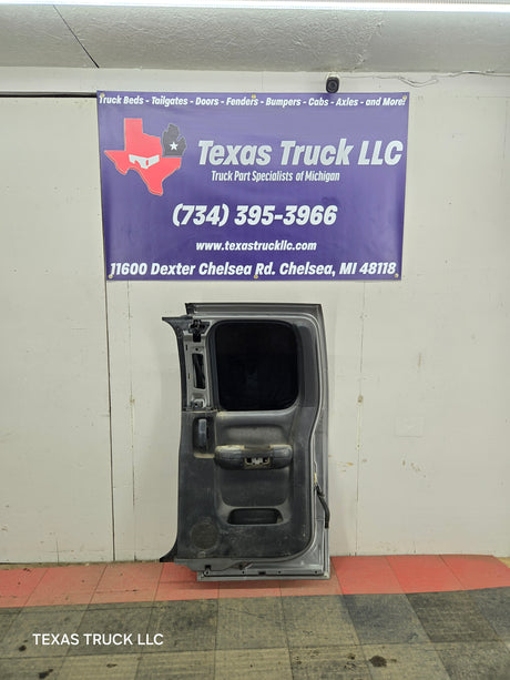 2007-2013 Chevrolet Silverado / GMC Sierra 1500 2500 3500 HD Extended Cab RH Rear Passenger Side Door