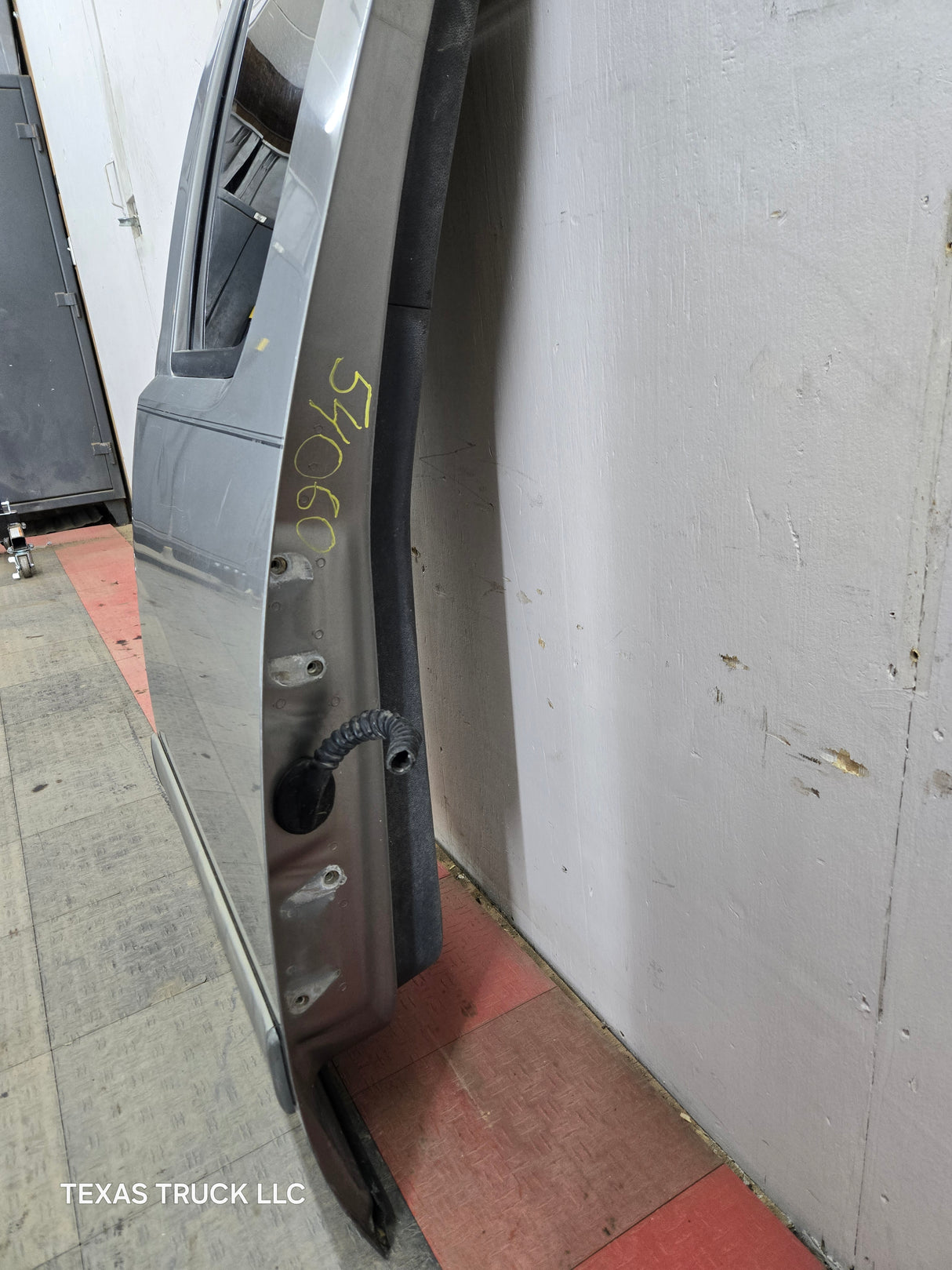 2007-2013 Chevrolet Silverado / GMC Sierra 1500 2500 3500 HD Driver Side Extended Cab LH Rear Door