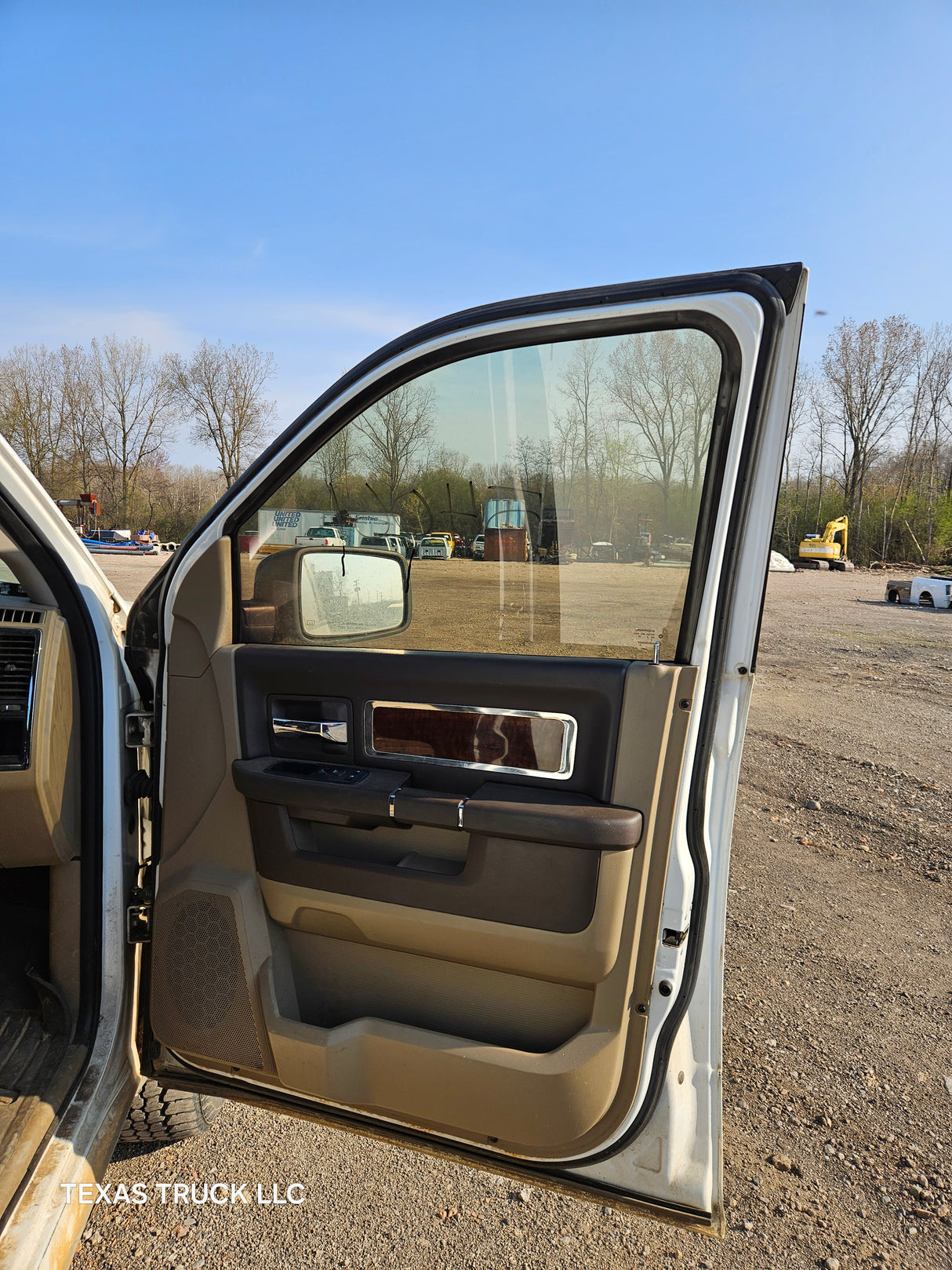 2010 Dodge Ram 1500 Crew Cab Short Bed 4th gen - FULL PART OUT