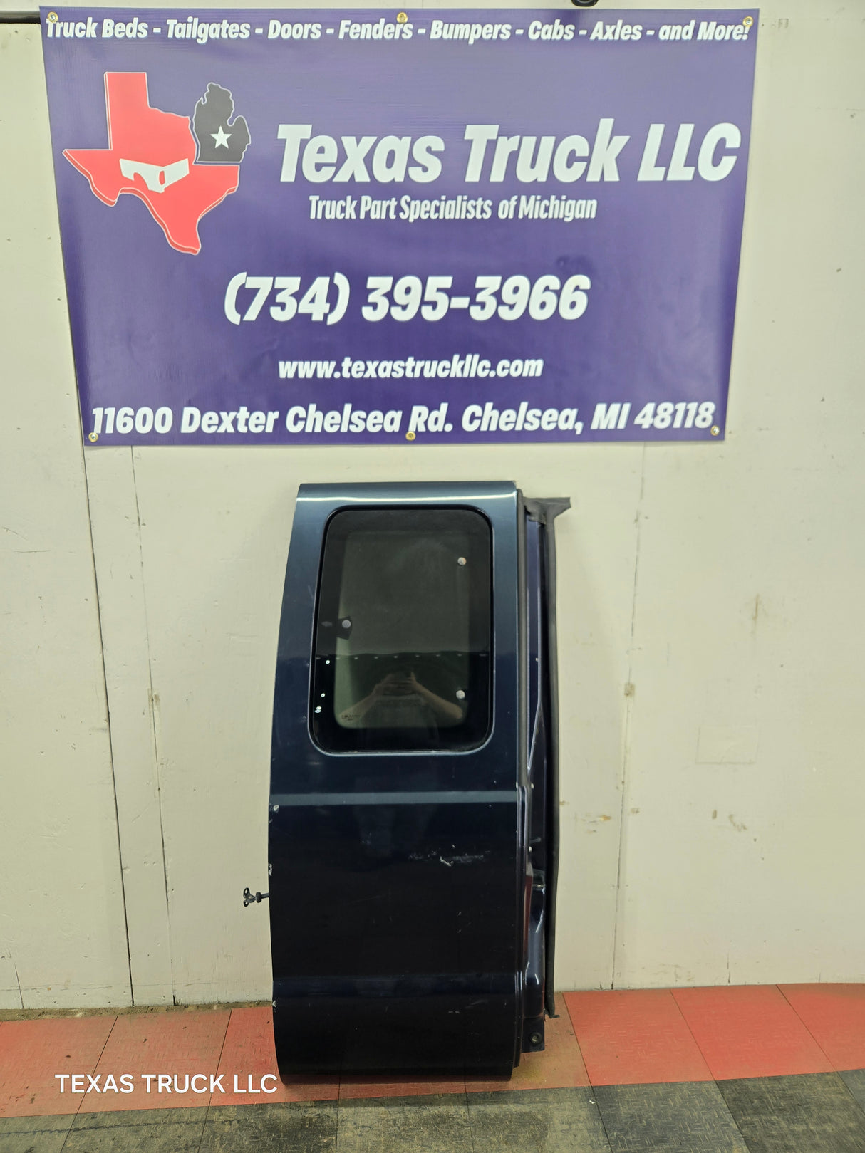 1999-2007 Ford Super Duty F250 F350 F450 F550 RH Extended Cab Passenger Rear Door