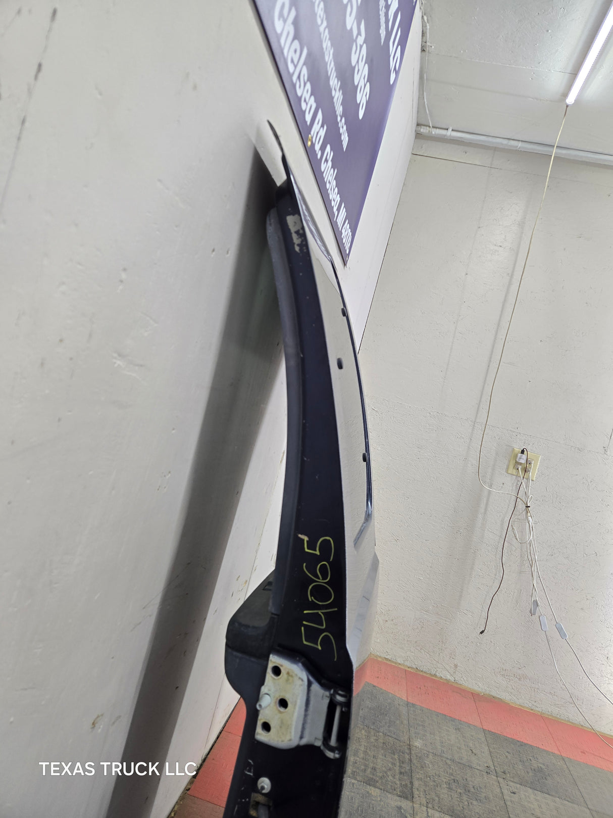 1999-2007 Ford Super Duty F250 F350 F450 F550 RH Extended Cab Passenger Rear Door