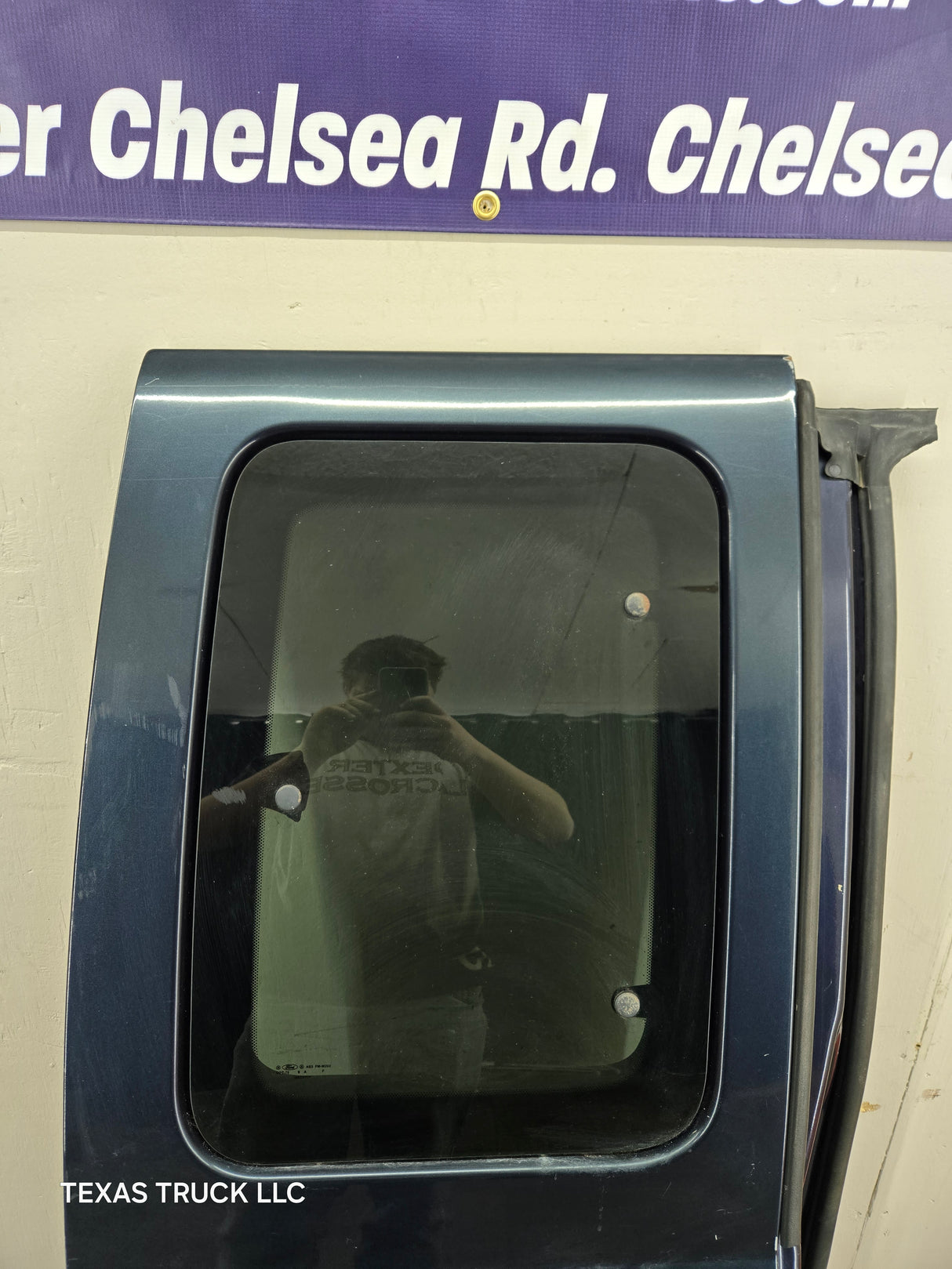 1999-2007 Ford Super Duty F250 F350 F450 F550 RH Extended Cab Passenger Rear Door