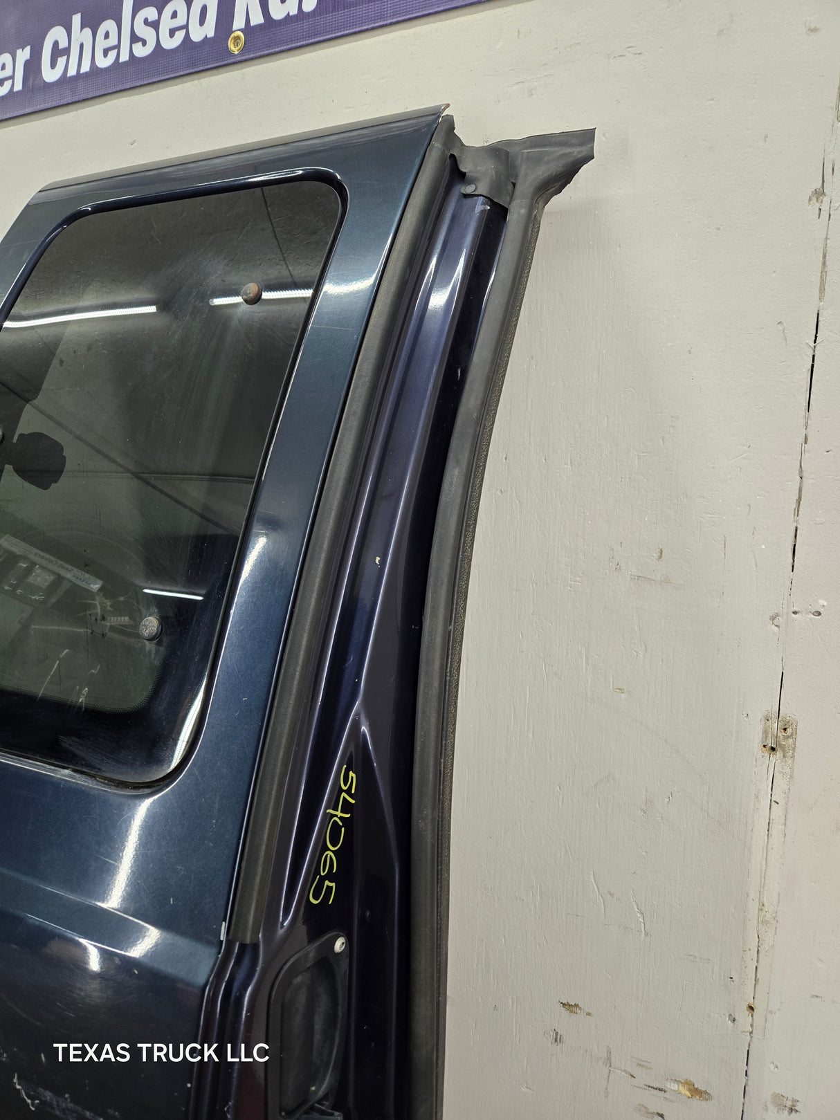 1999-2007 Ford Super Duty F250 F350 F450 F550 RH Extended Cab Passenger Rear Door