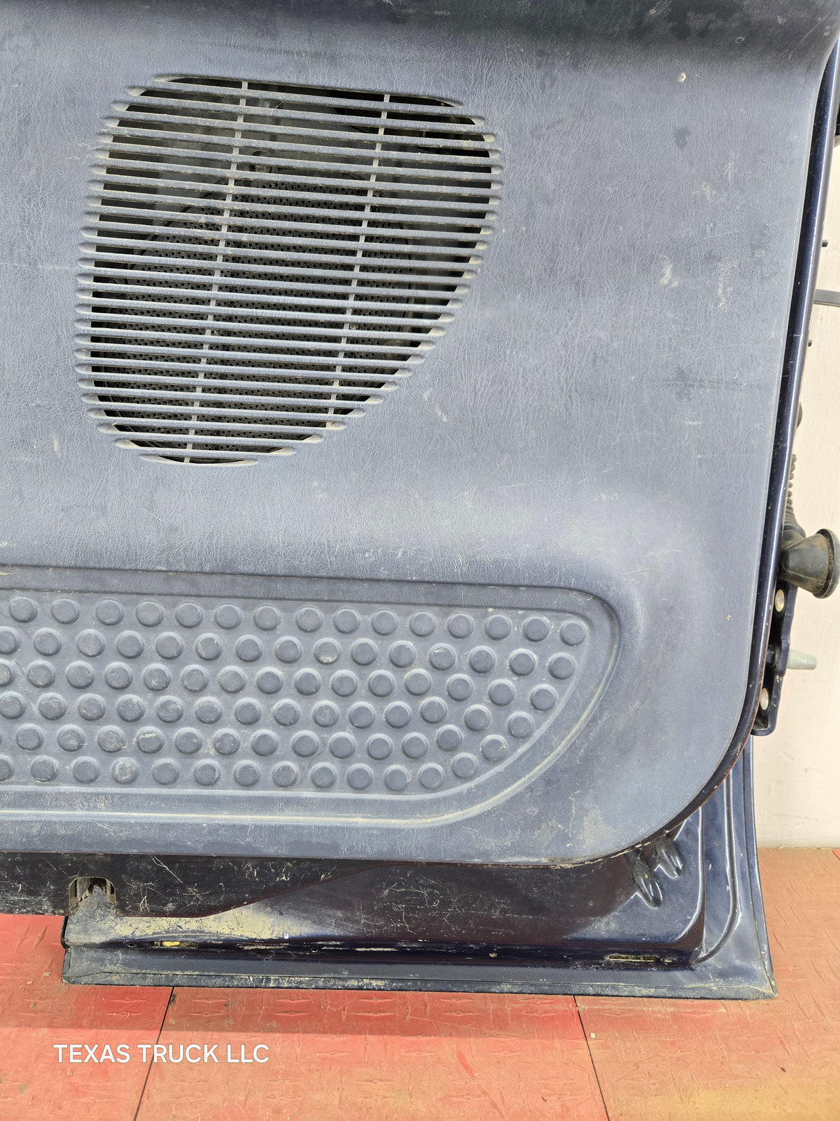 1999-2007 Ford Super Duty F250 F350 F450 F550 RH Extended Cab Passenger Rear Door