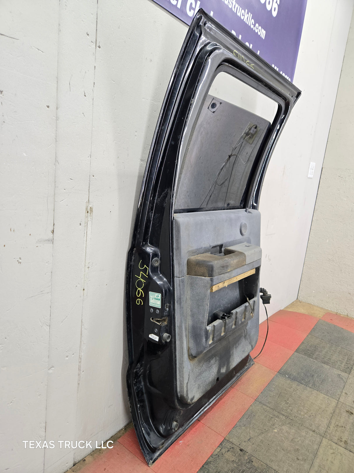 2008-2011 Ford Super Duty Driver Rear Door LH Crew Cab F250 F350 F450 F550