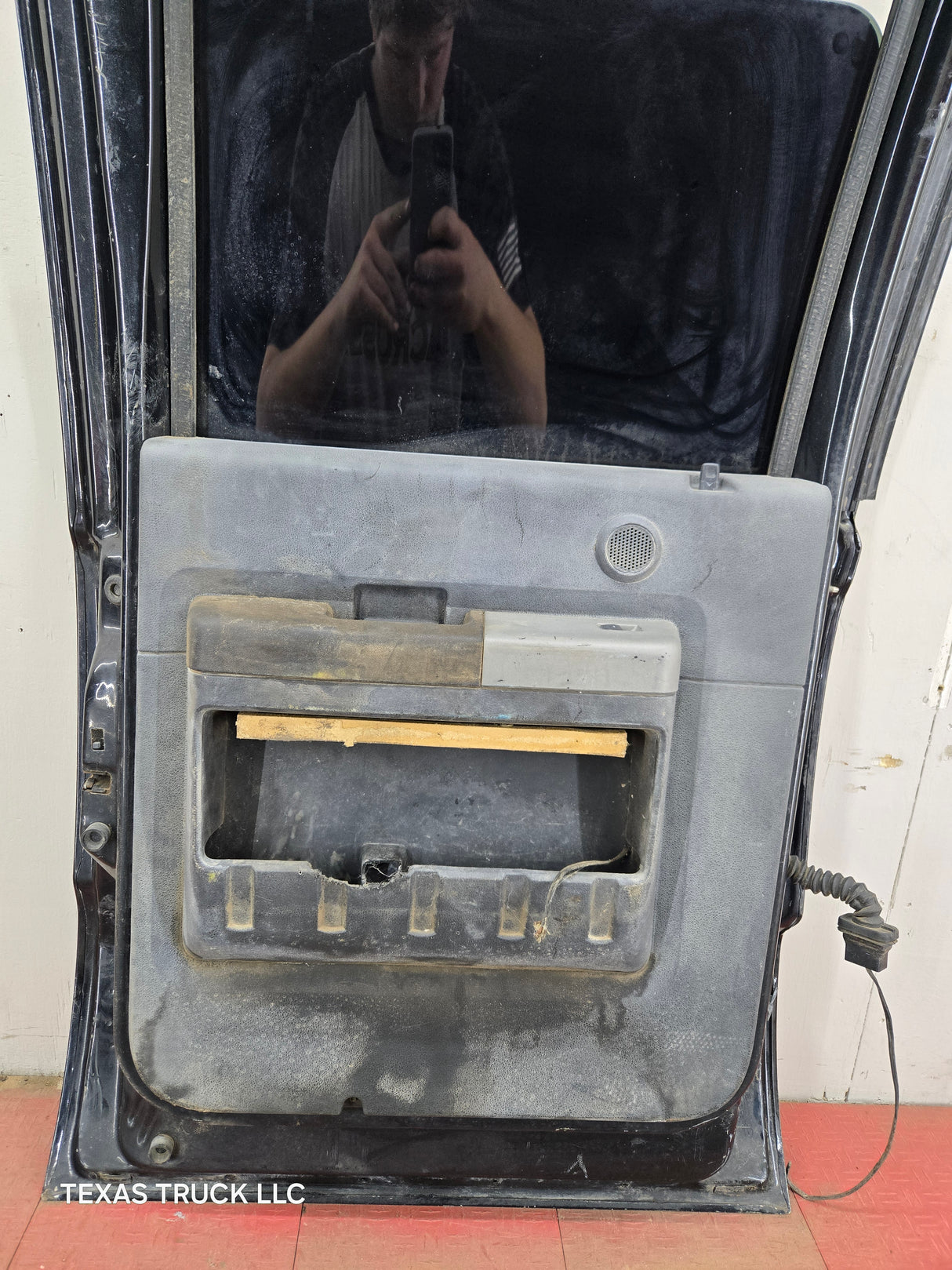 2008-2011 Ford Super Duty Driver Rear Door LH Crew Cab F250 F350 F450 F550