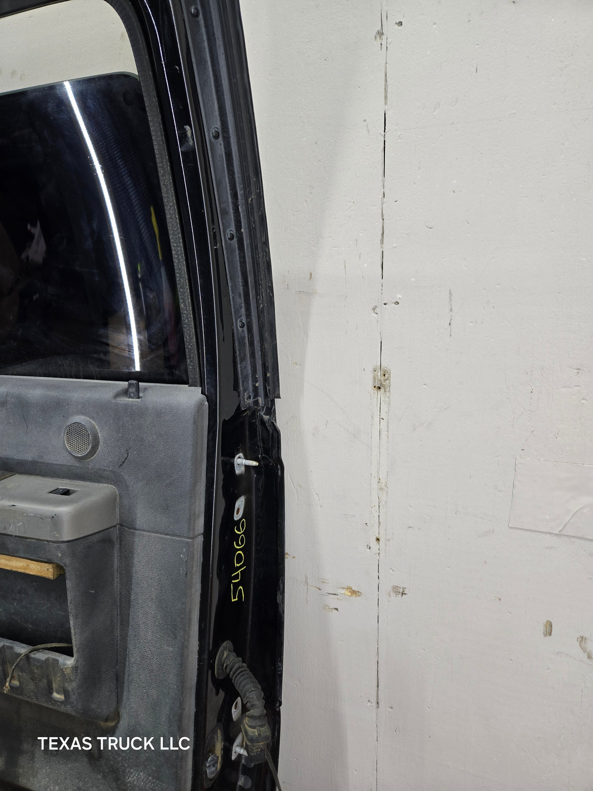 2008-2011 Ford Super Duty Driver Rear Door LH Crew Cab F250 F350 F450 F550