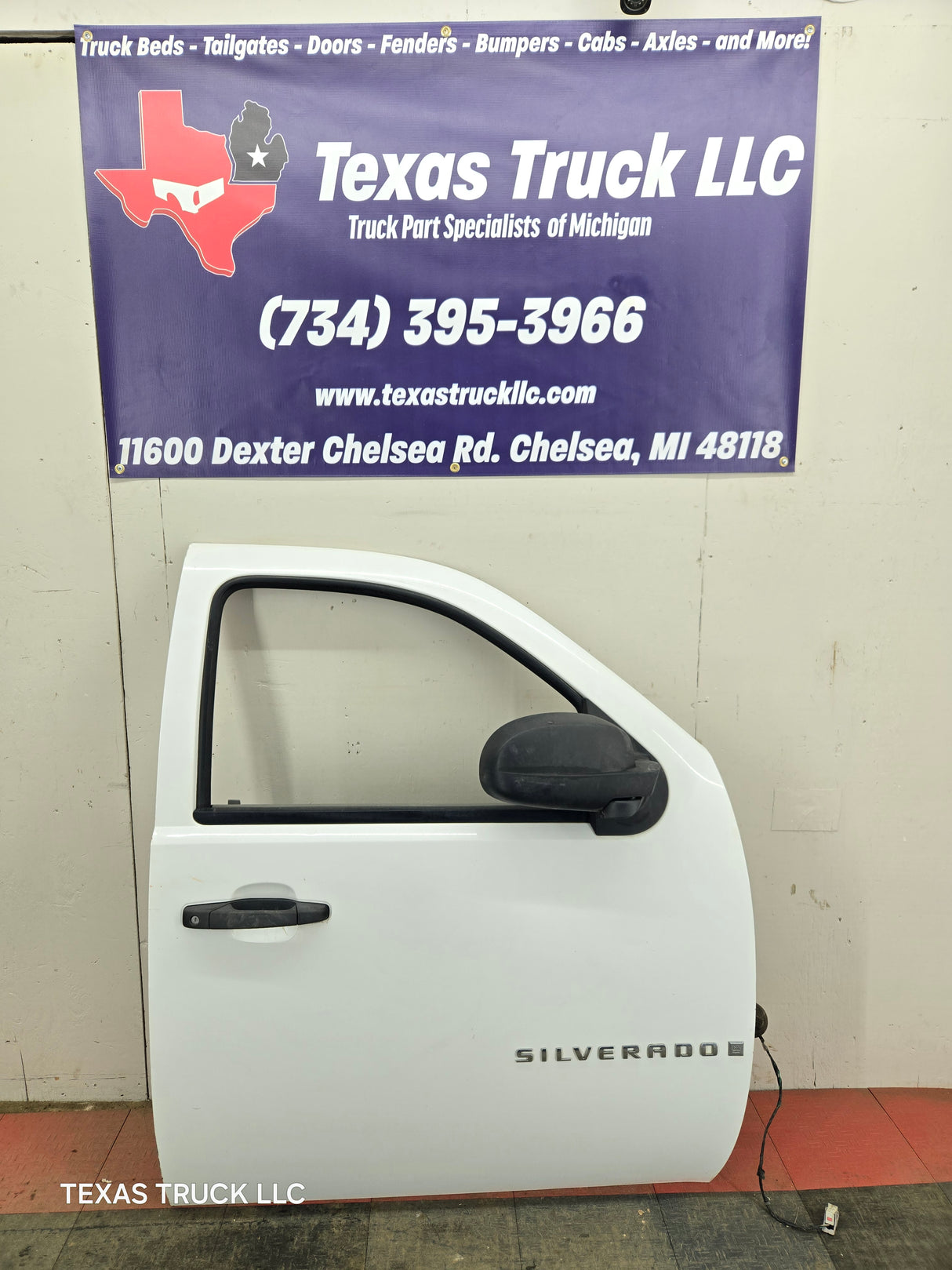 2007-2013 Chevrolet Silverado / GMC Sierra 1500 2500 3500 HD RH Front Passenger Side Door