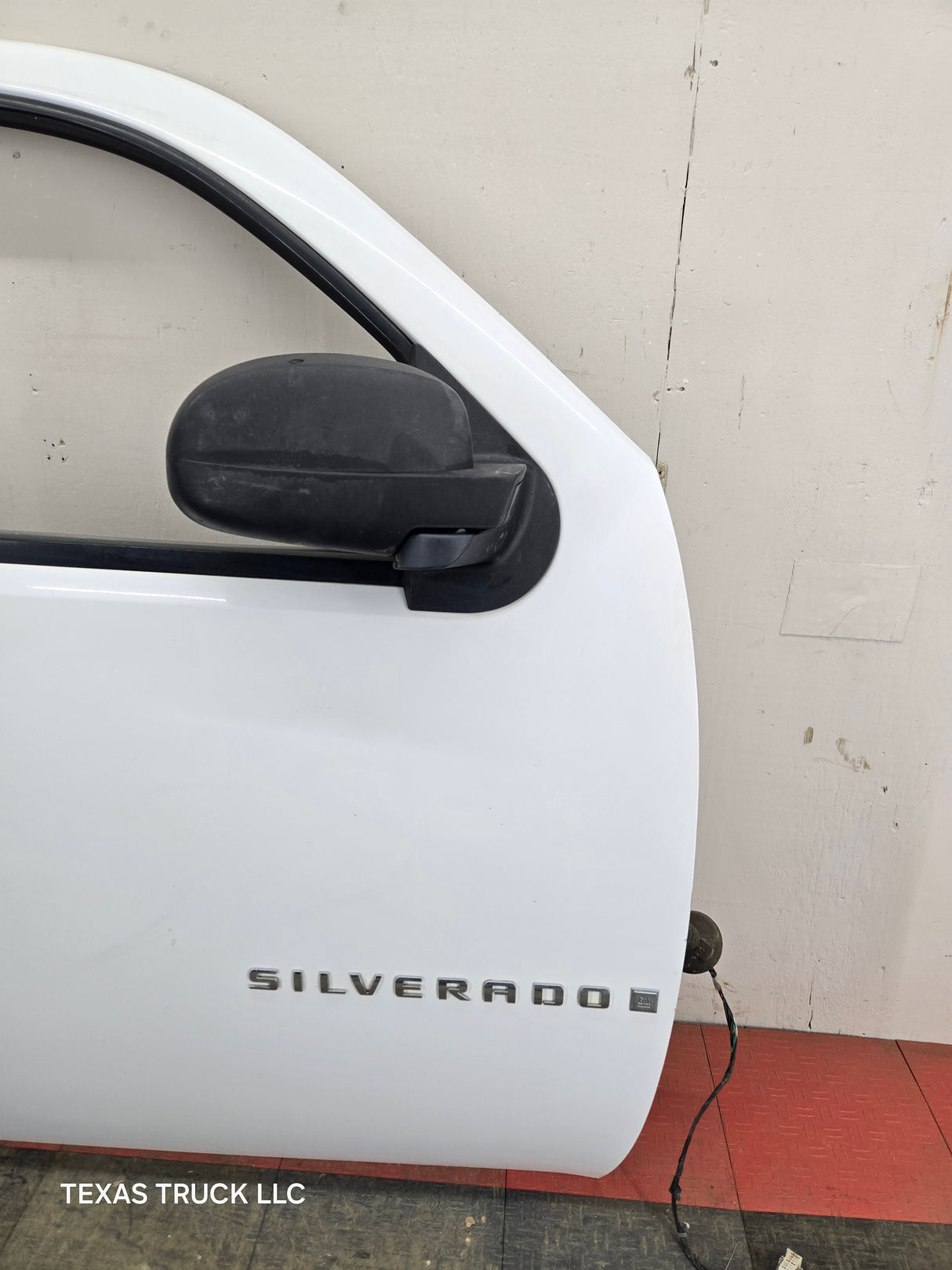 2007-2013 Chevrolet Silverado / GMC Sierra 1500 2500 3500 HD RH Front Passenger Side Door