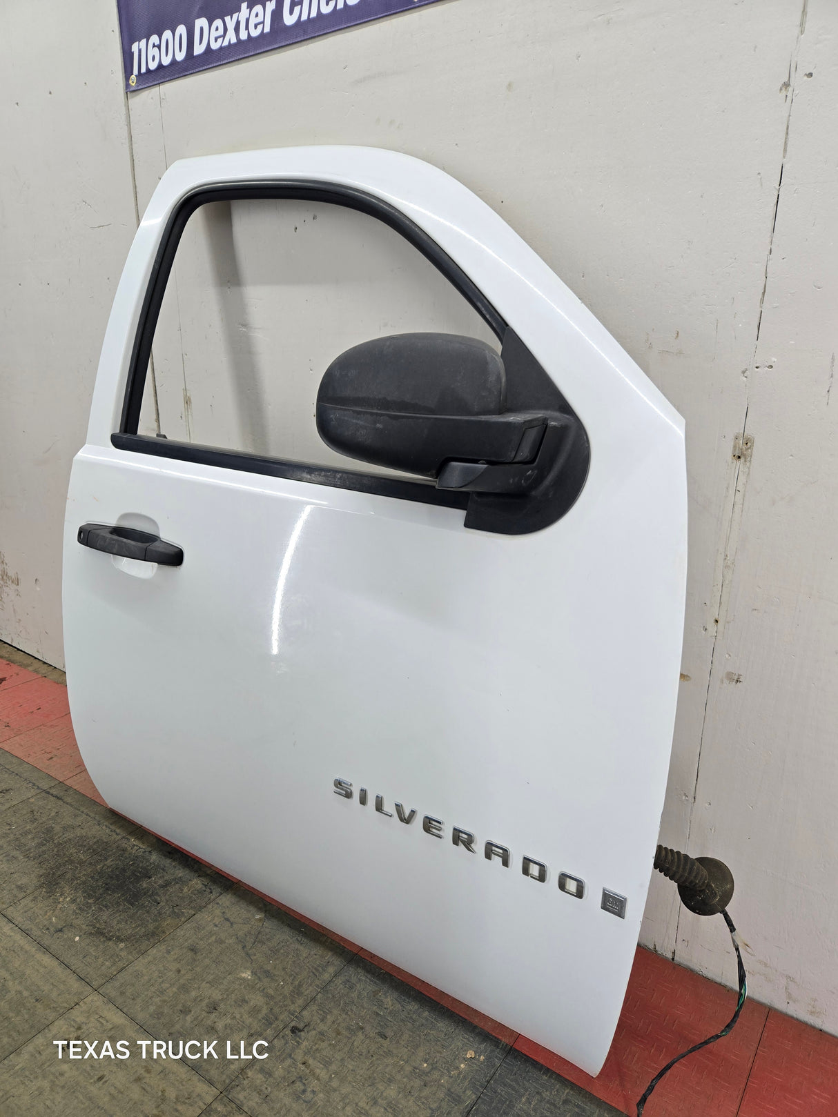 2007-2013 Chevrolet Silverado / GMC Sierra 1500 2500 3500 HD RH Front Passenger Side Door