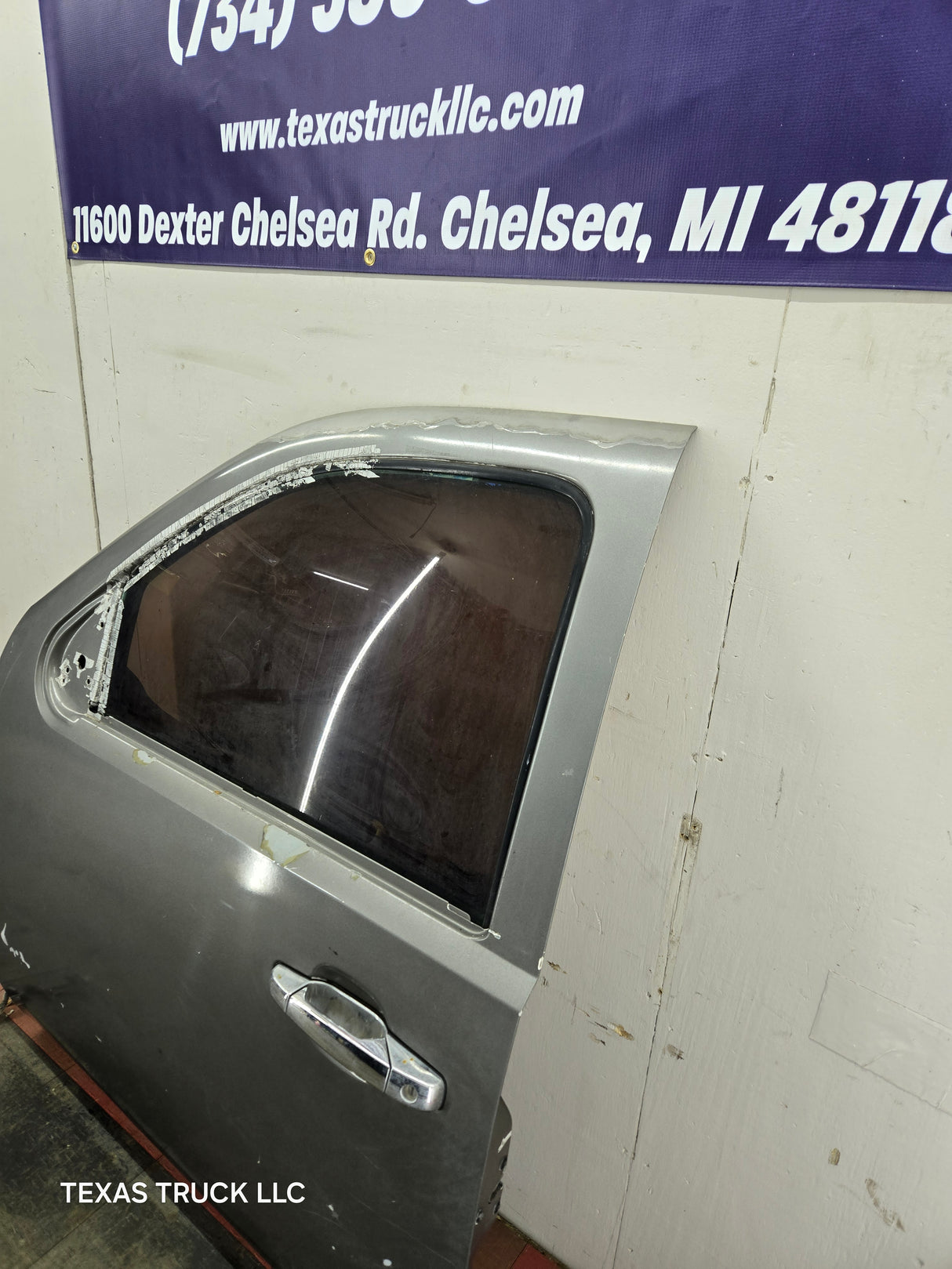 2007-2013 Chevrolet Silverado / GMC Sierra 1500 2500 3500 HD LH Front Driver Side Door