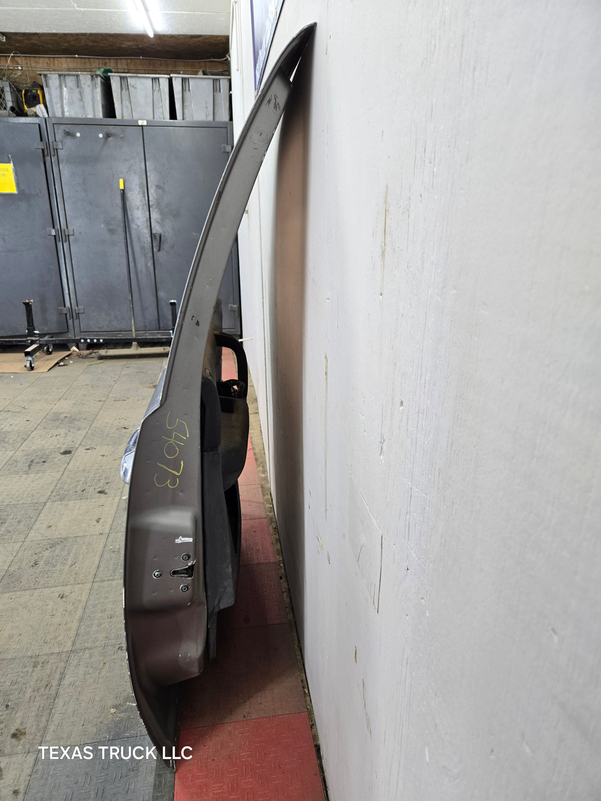 2007-2013 Chevrolet Silverado / GMC Sierra 1500 2500 3500 HD LH Front Driver Side Door