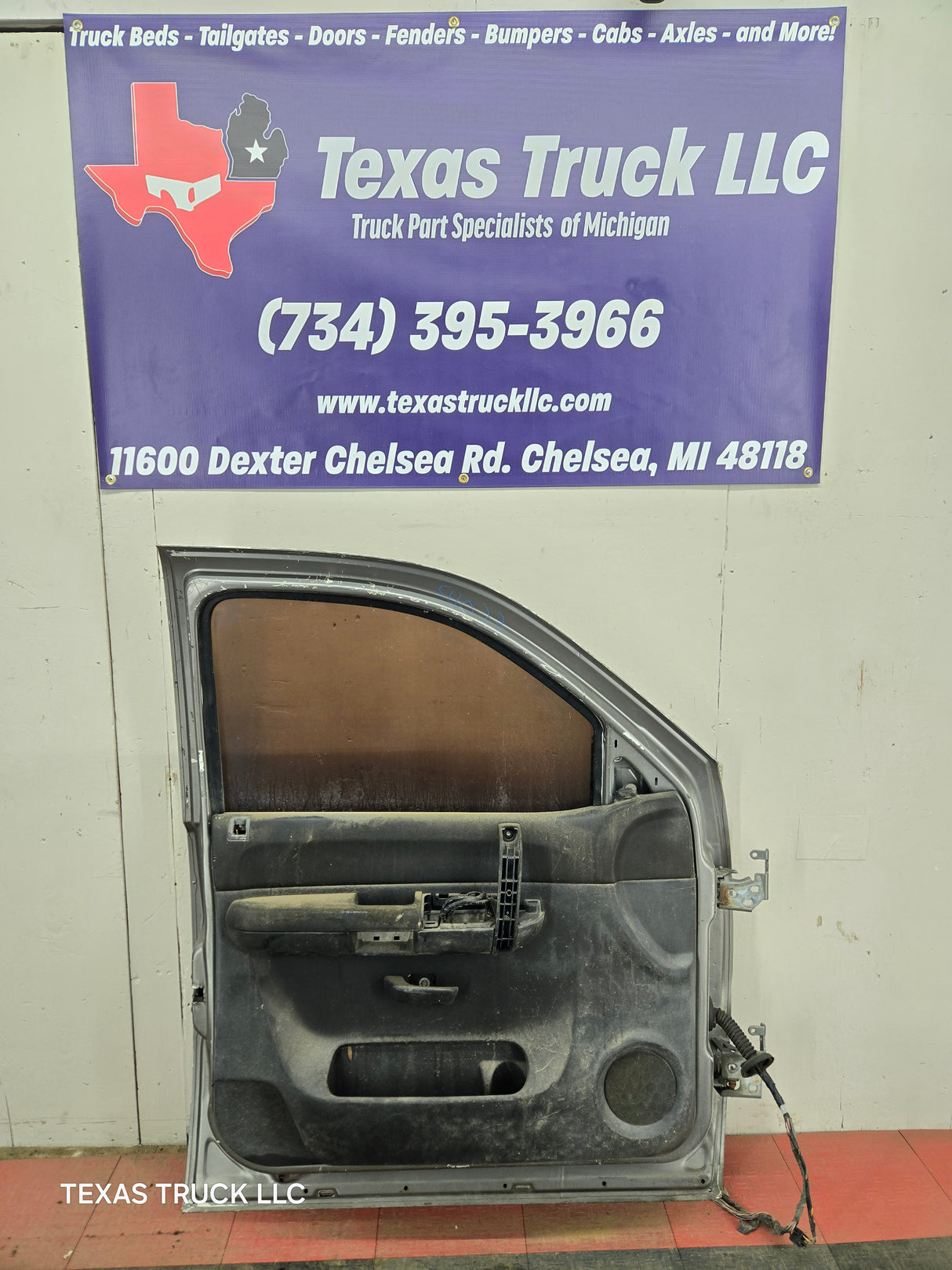 2007-2013 Chevrolet Silverado / GMC Sierra 1500 2500 3500 HD LH Front Driver Side Door