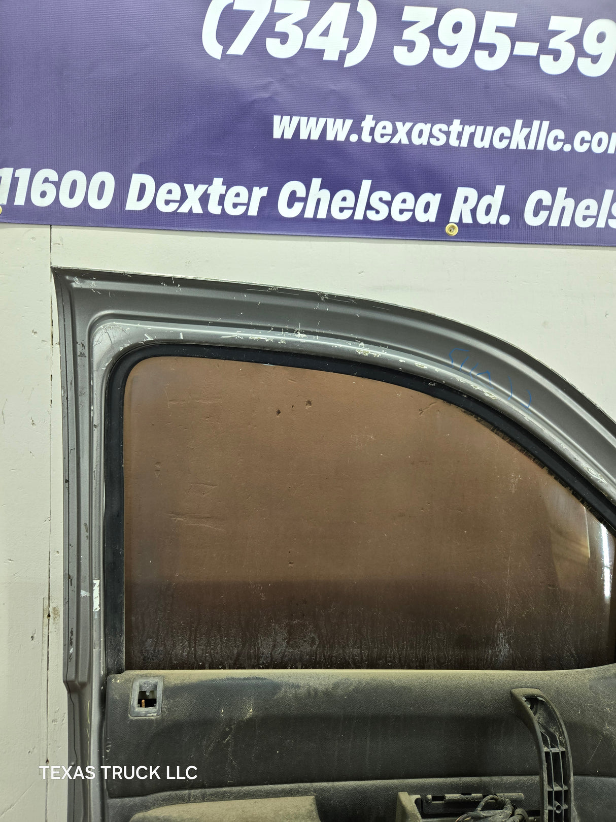 2007-2013 Chevrolet Silverado / GMC Sierra 1500 2500 3500 HD LH Front Driver Side Door