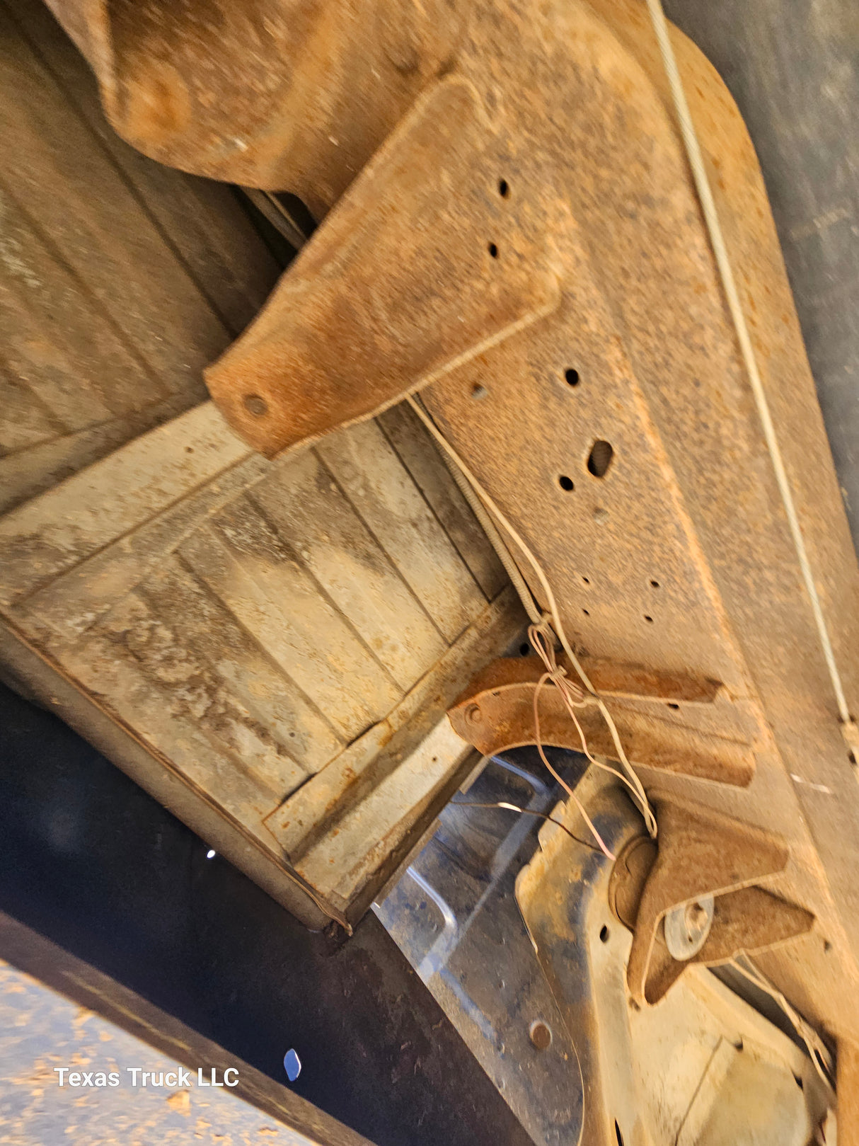 2004 Dodge Ram 1500 Crew Cab - FULL PART OUT