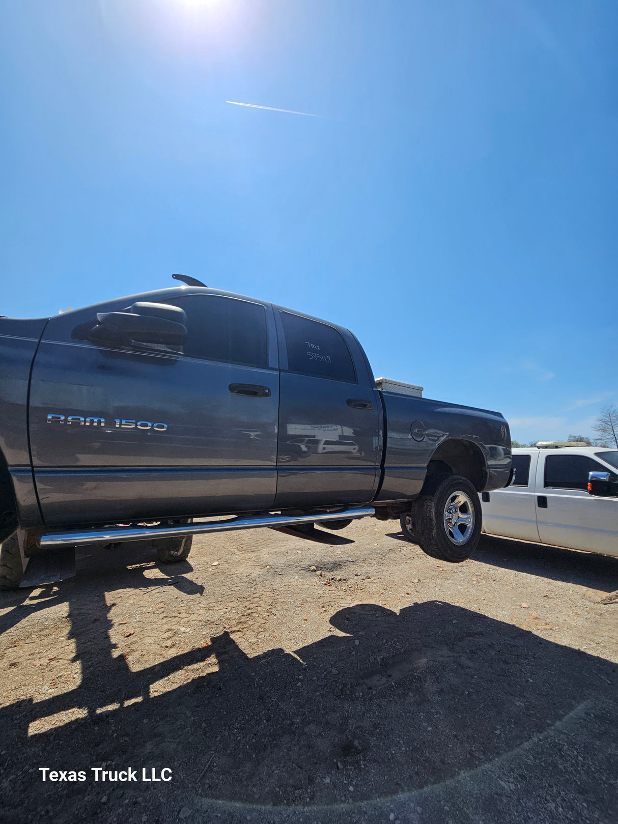 2004 Dodge Ram 1500 Crew Cab - FULL PART OUT