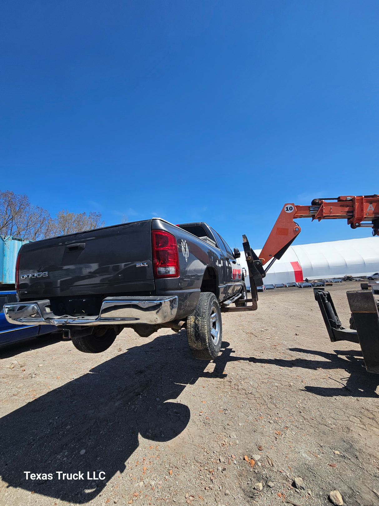 2004 Dodge Ram 1500 Crew Cab - FULL PART OUT