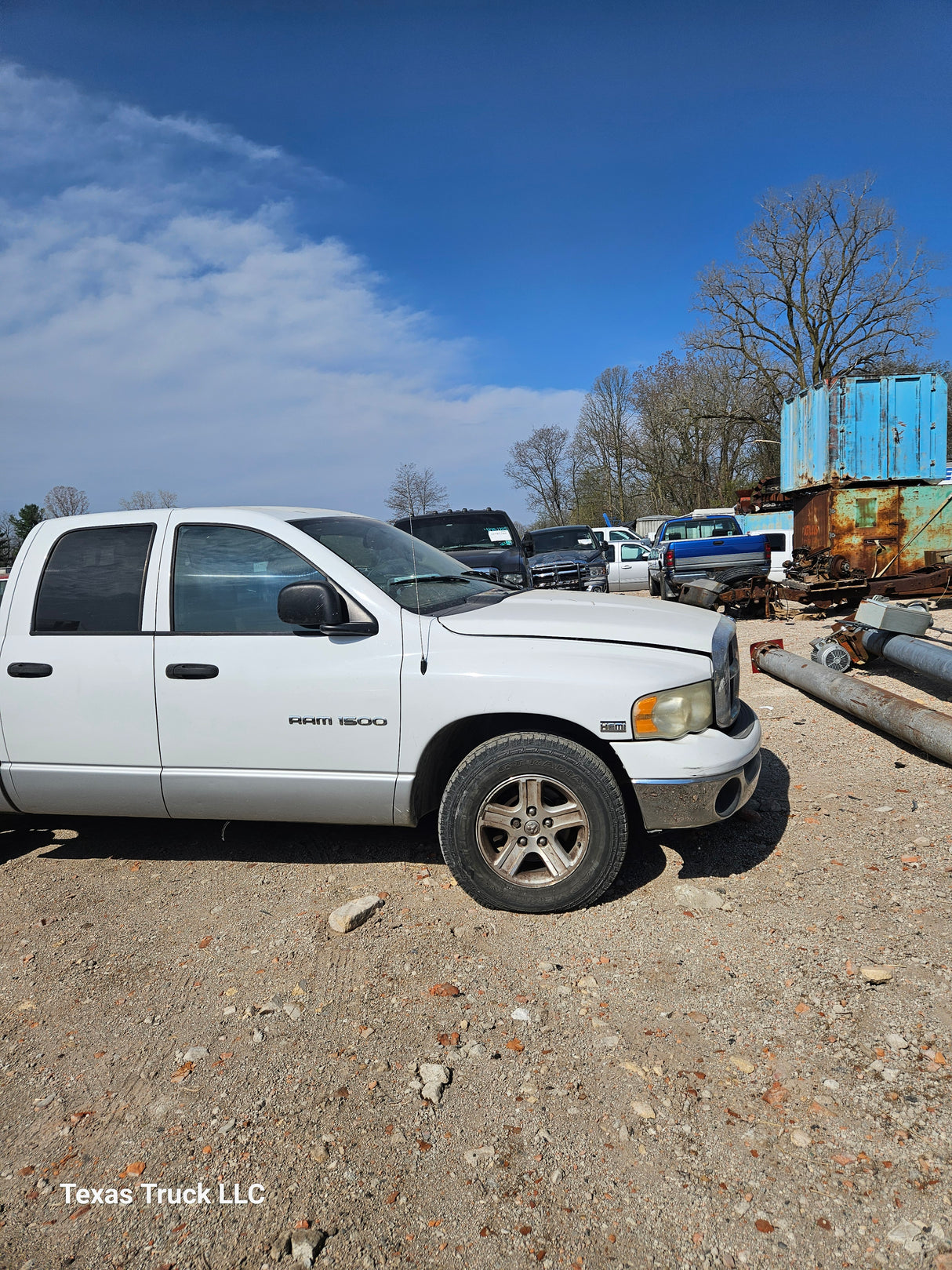 2005 Dodge Ram 1500 Crew Cab 6.4' Short Bed - FULL PART OUT