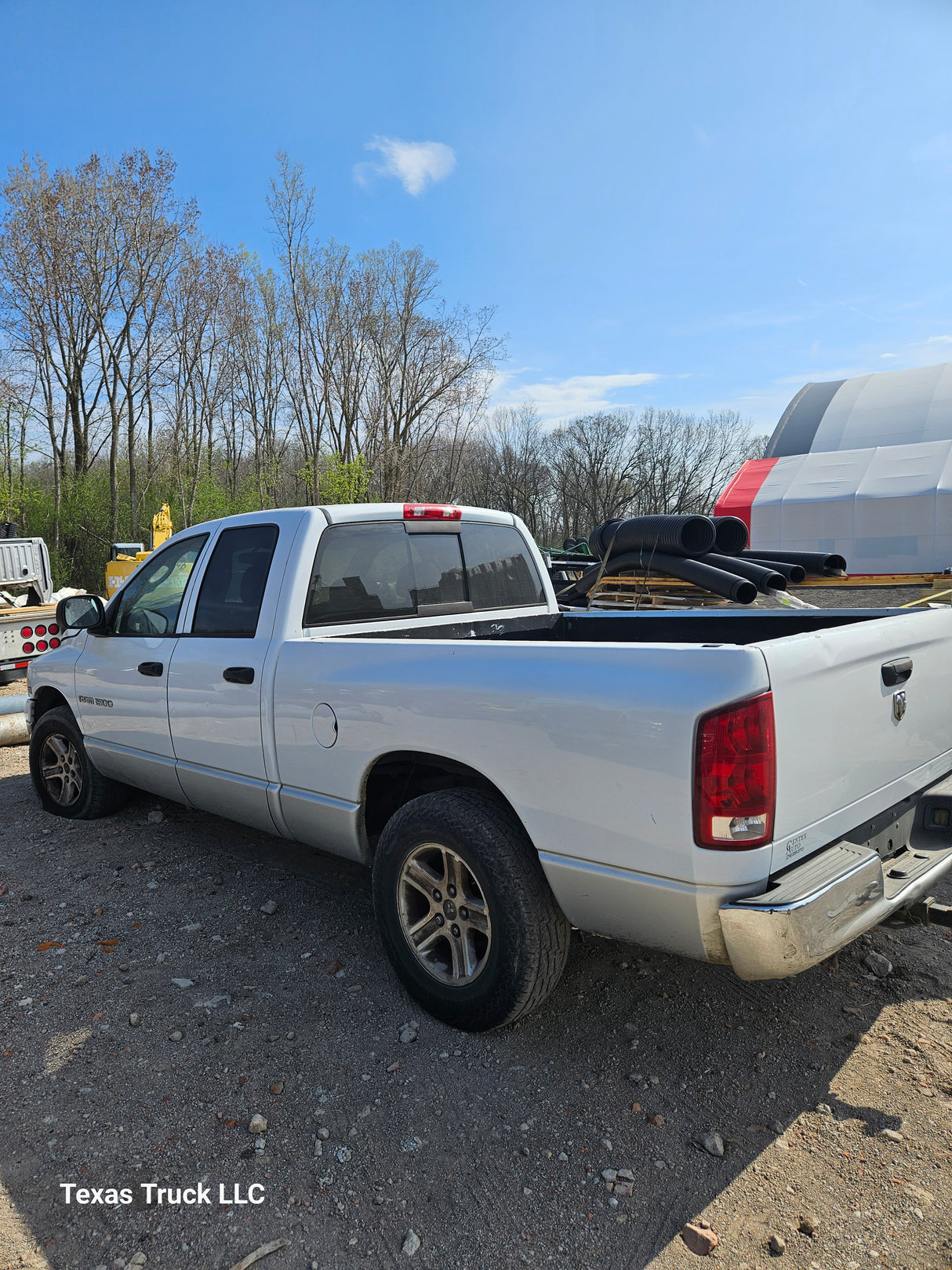 2005 Dodge Ram 1500 Crew Cab 6.4' Short Bed - FULL PART OUT
