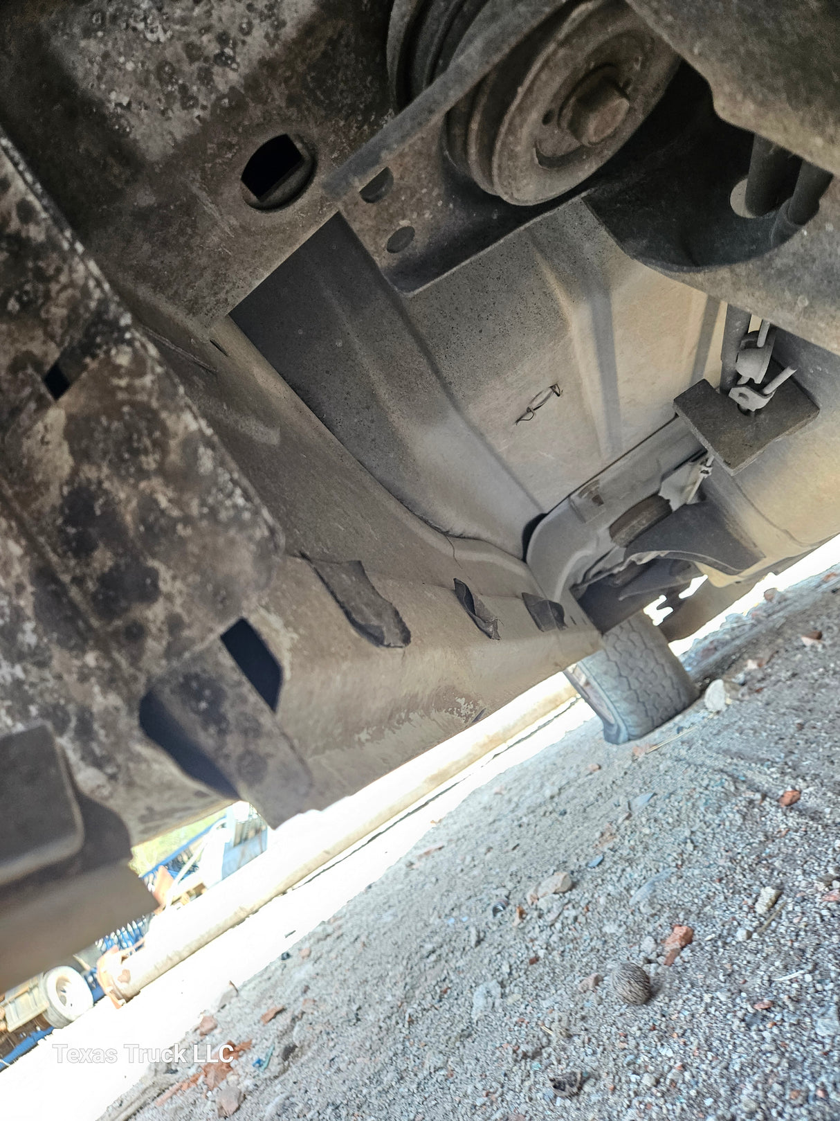 2005 Dodge Ram 1500 Crew Cab 6.4' Short Bed - FULL PART OUT