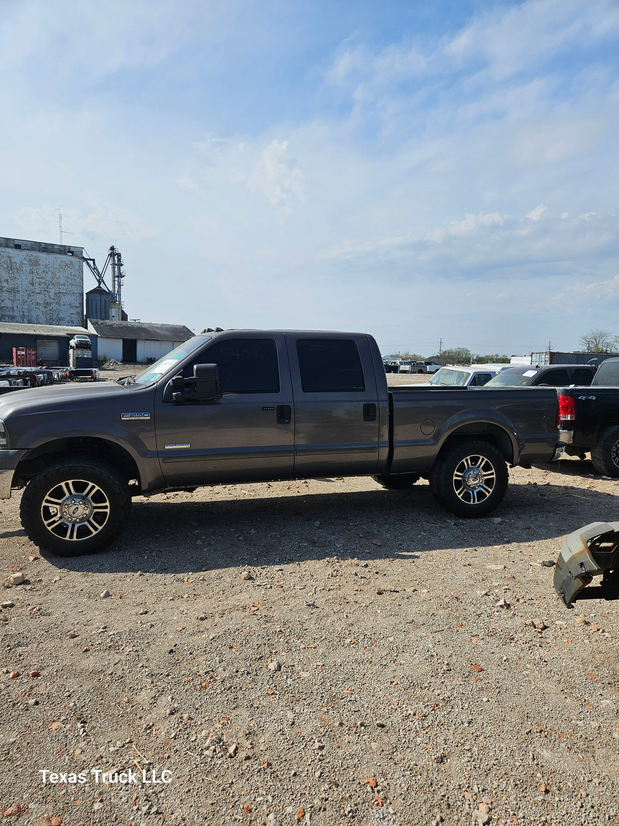 2006 Ford F-250 Super Duty 6.0L Power Stroke - FULL PART OUT