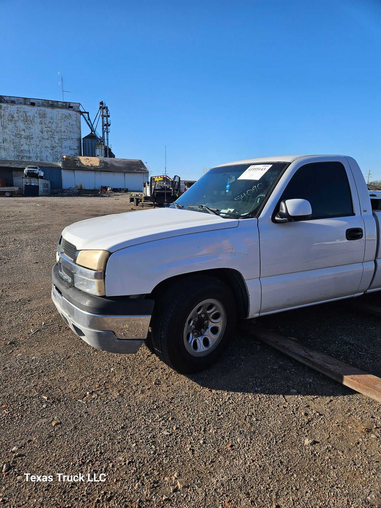 2005 Chevrolet Silverado 1500 Regular Cab 8' Long Bed - FULL PART OUT