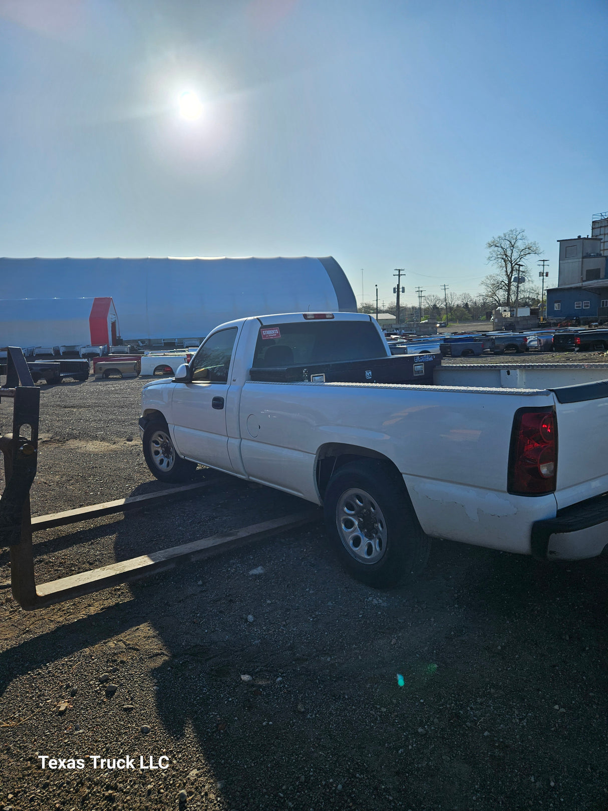 2005 Chevrolet Silverado 1500 Regular Cab 8' Long Bed - FULL PART OUT