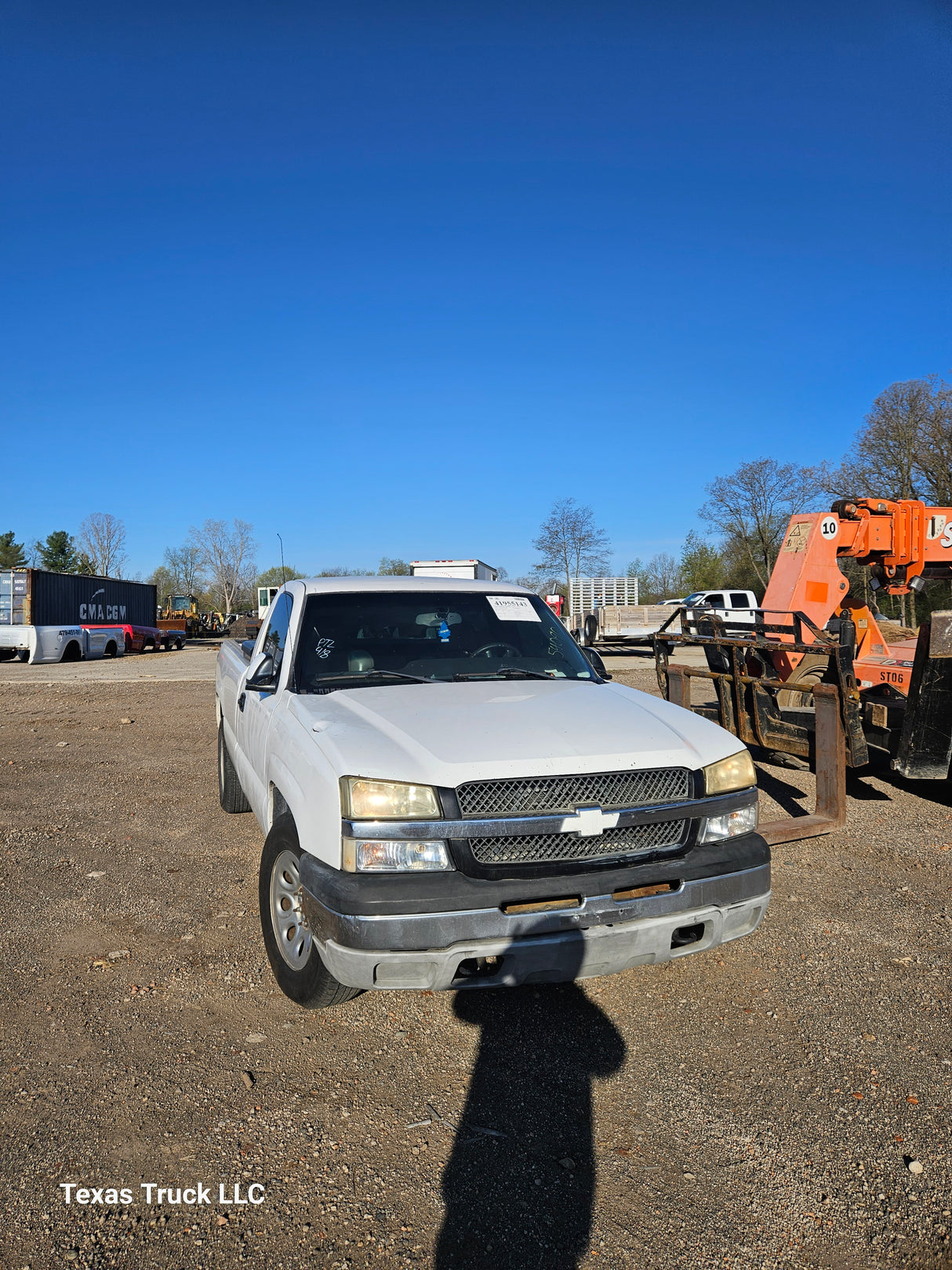 2005 Chevrolet Silverado 1500 Regular Cab 8' Long Bed - FULL PART OUT