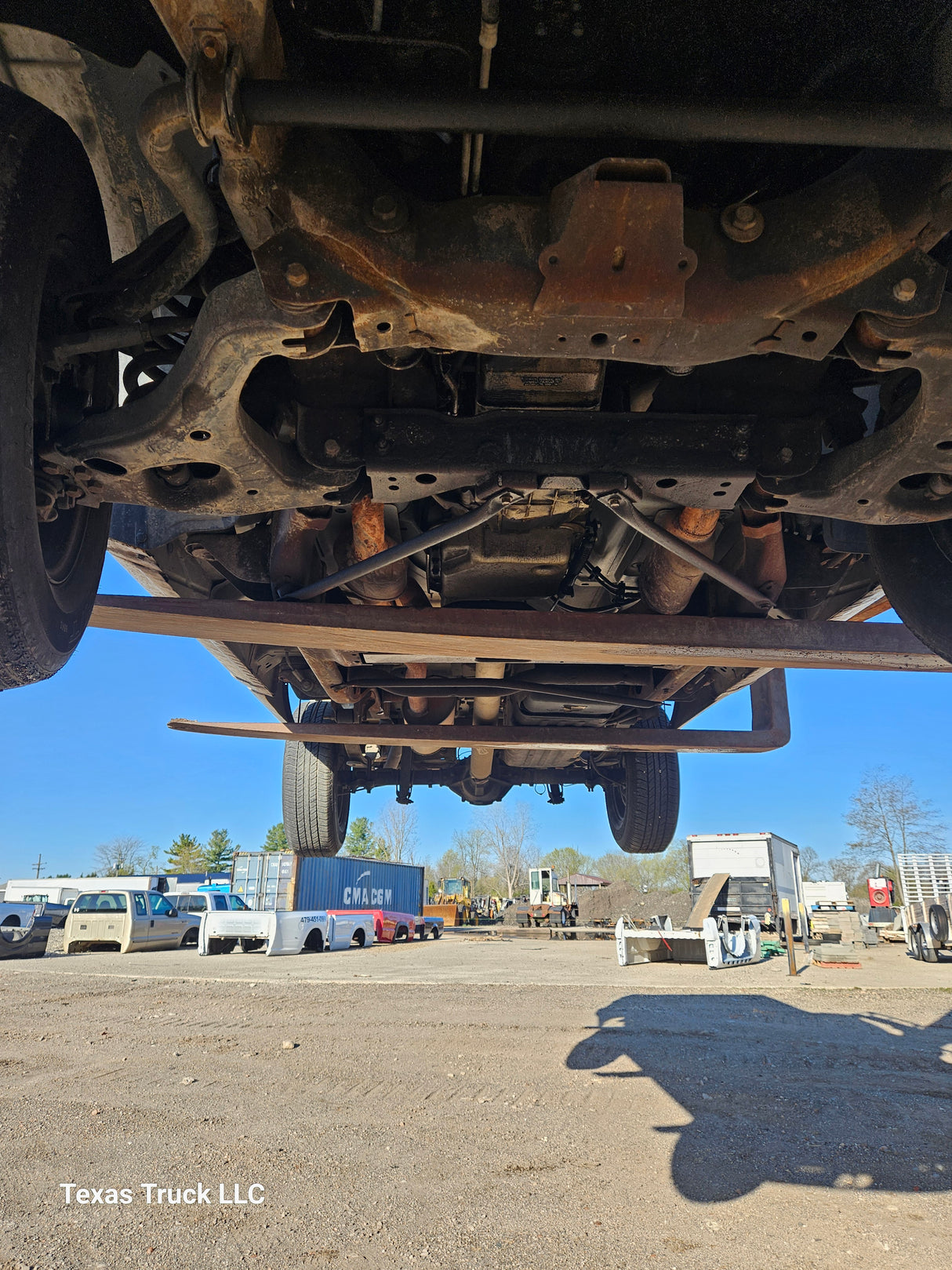 2005 Chevrolet Silverado 1500 Regular Cab 8' Long Bed - FULL PART OUT