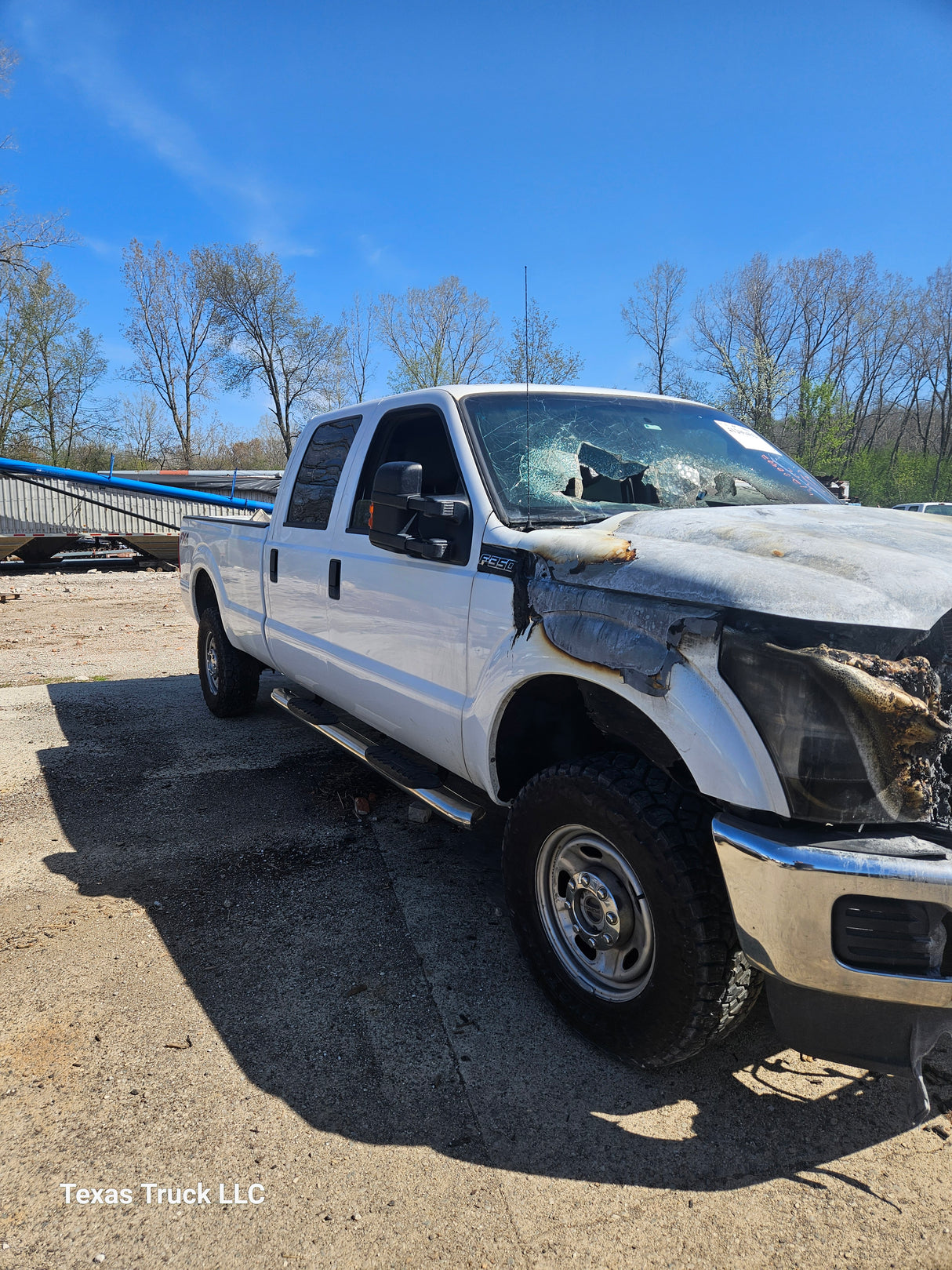 2013 Ford F-350 Super Duty 6.2L Gas 4x4 - FULL PART OUT