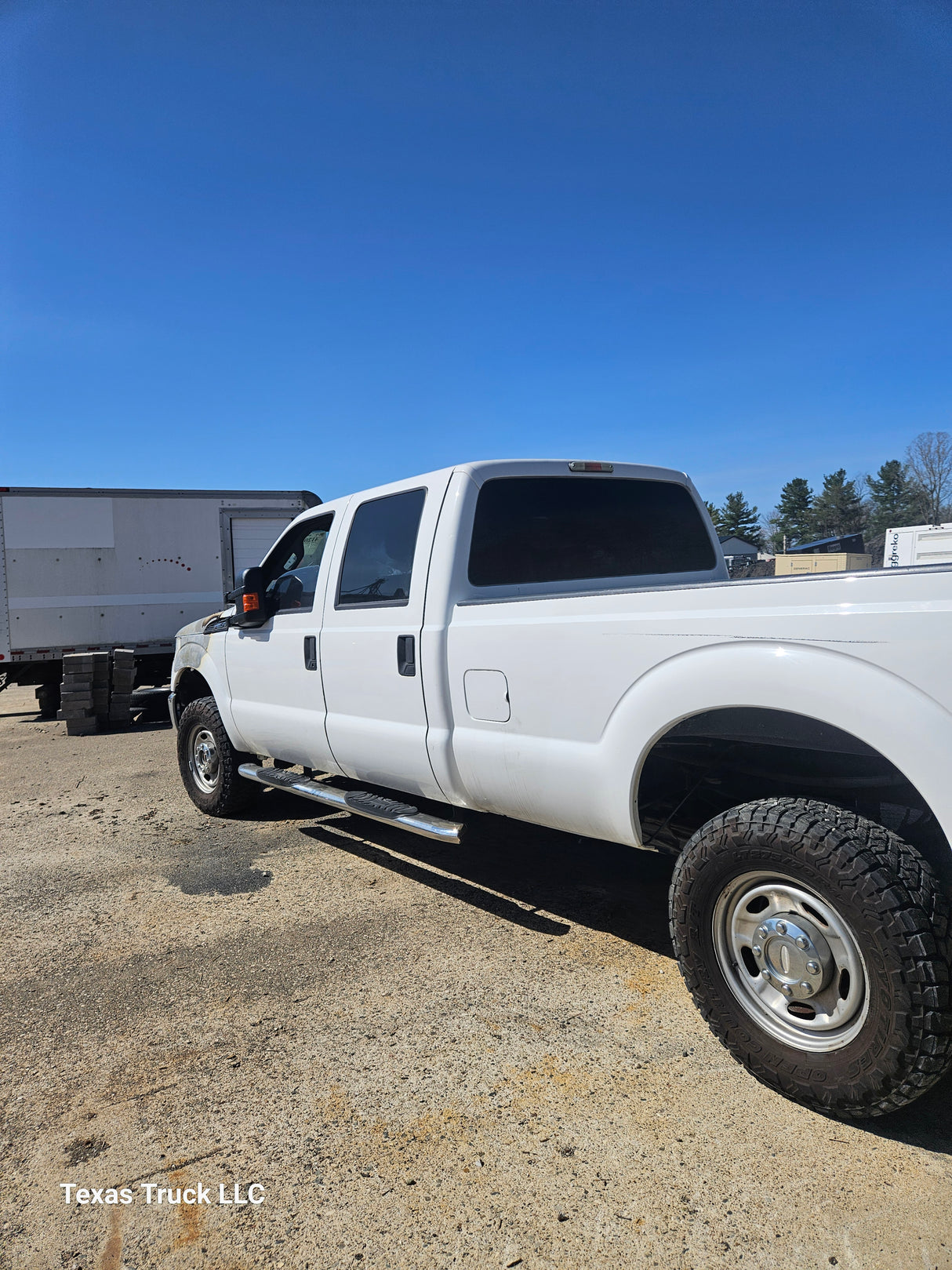 2013 Ford F-350 Super Duty 6.2L Gas 4x4 - FULL PART OUT
