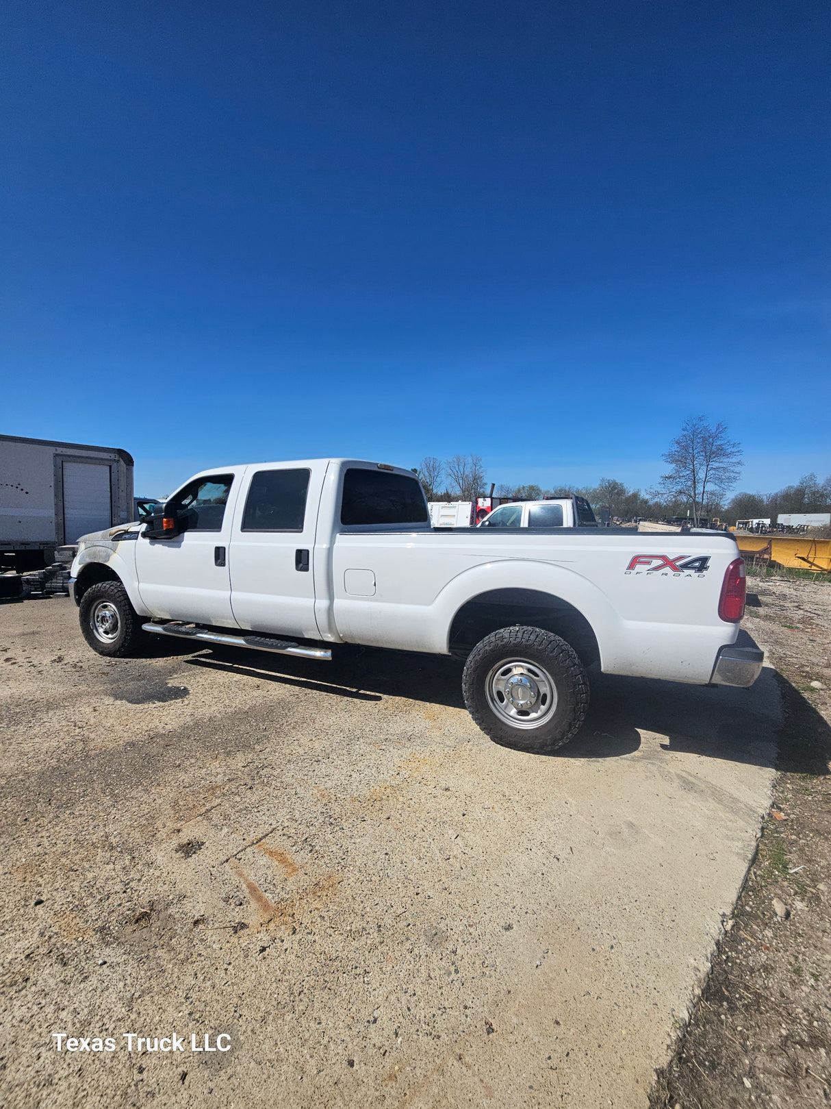 2013 Ford F-350 Super Duty 6.2L Gas 4x4 - FULL PART OUT