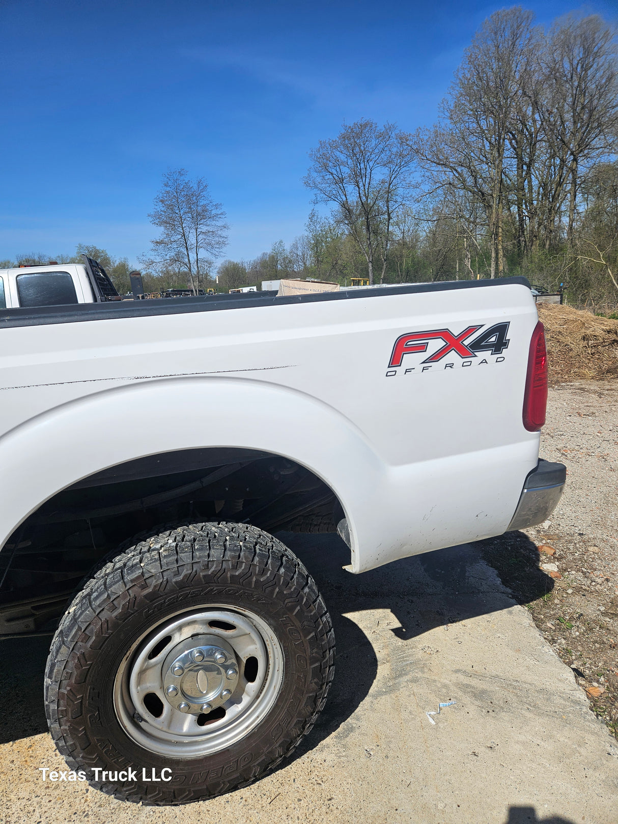 2013 Ford F-350 Super Duty 6.2L Gas 4x4 - FULL PART OUT