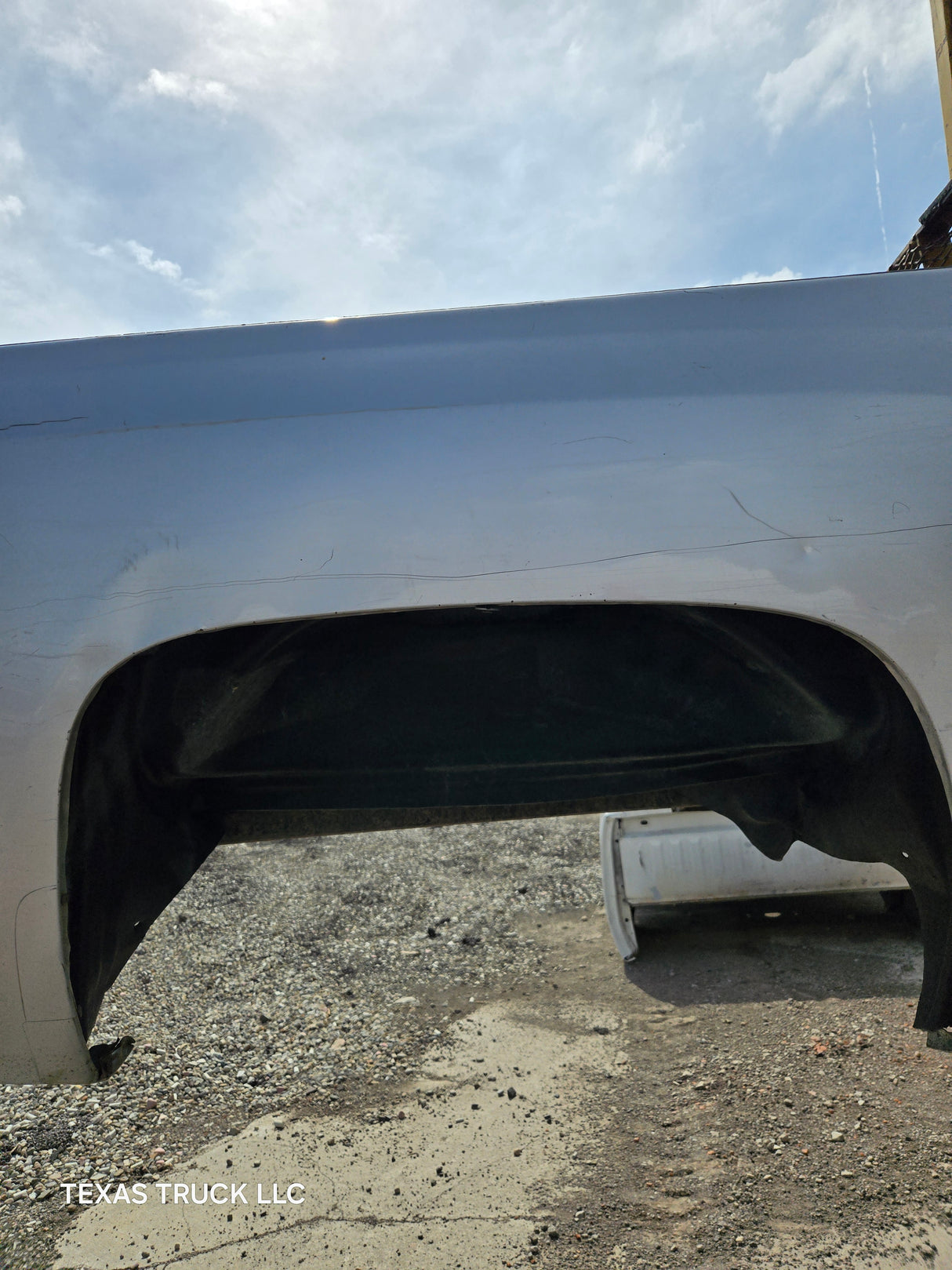 2007-2013 Chevrolet Silverado 1500 2500 3500 HD 6' 6" Short Truck Bed