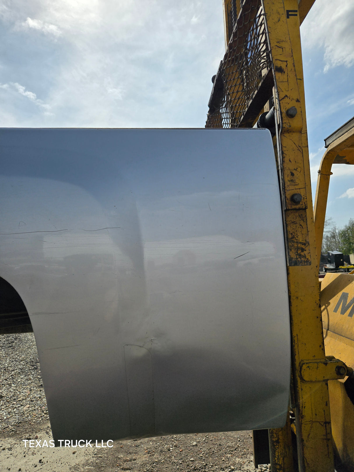 2007-2013 Chevrolet Silverado 1500 2500 3500 HD 6' 6" Short Truck Bed