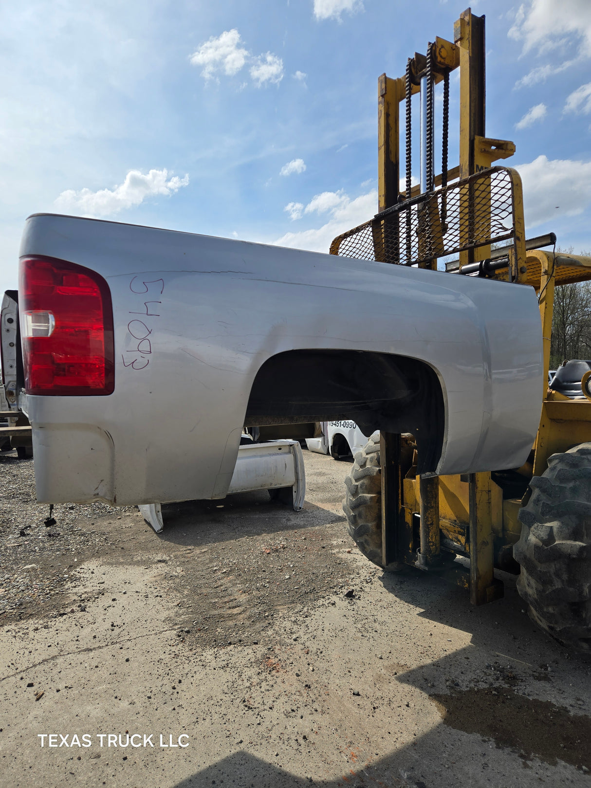 2007-2013 Chevrolet Silverado 1500 2500 3500 HD 6' 6" Short Truck Bed