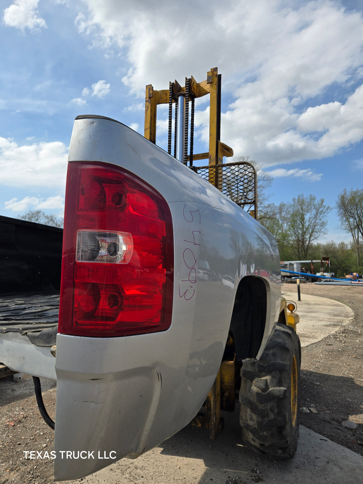 2007-2013 Chevrolet Silverado 1500 2500 3500 HD 6' 6" Short Truck Bed